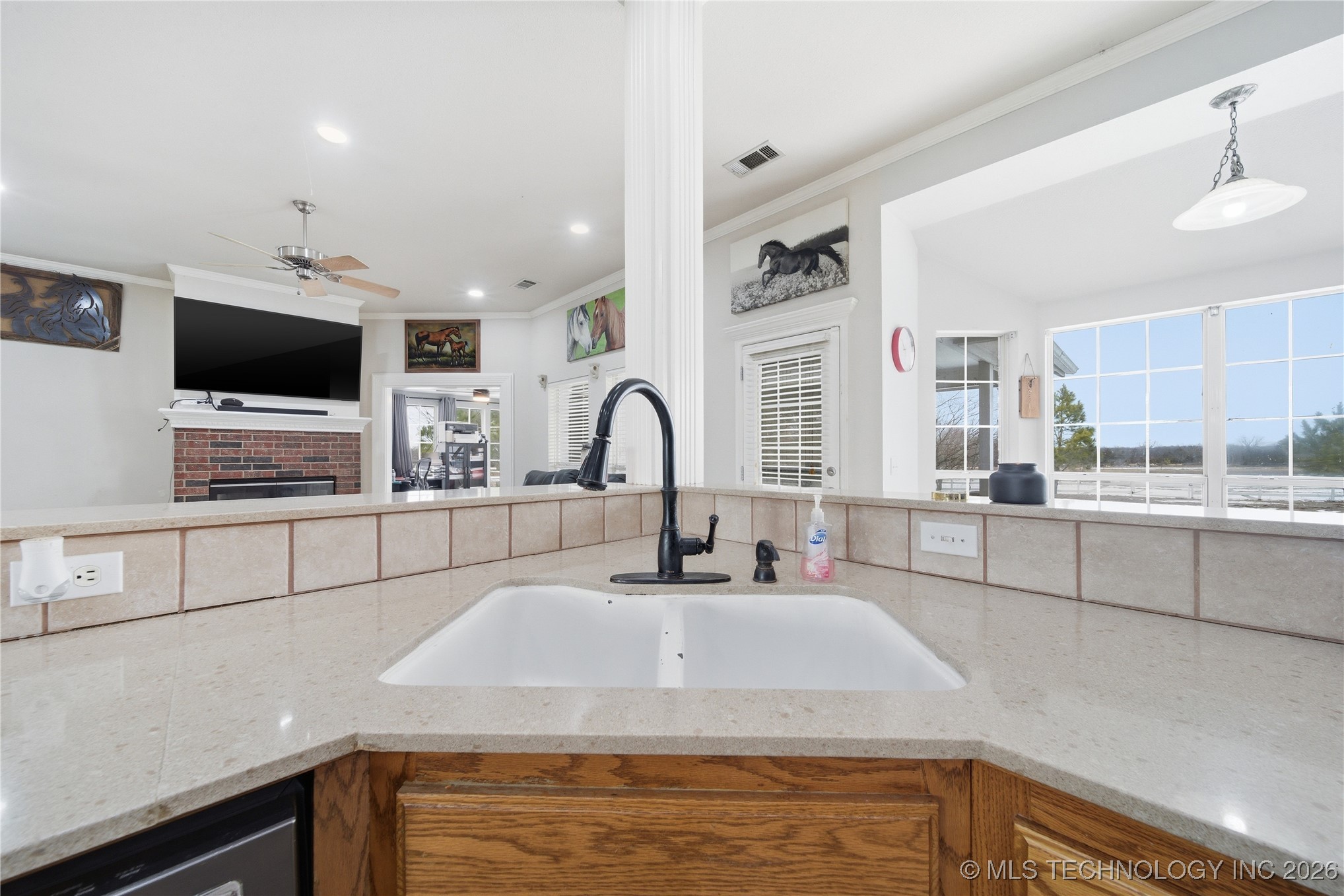 8115 E 6th Street Property Photo 15