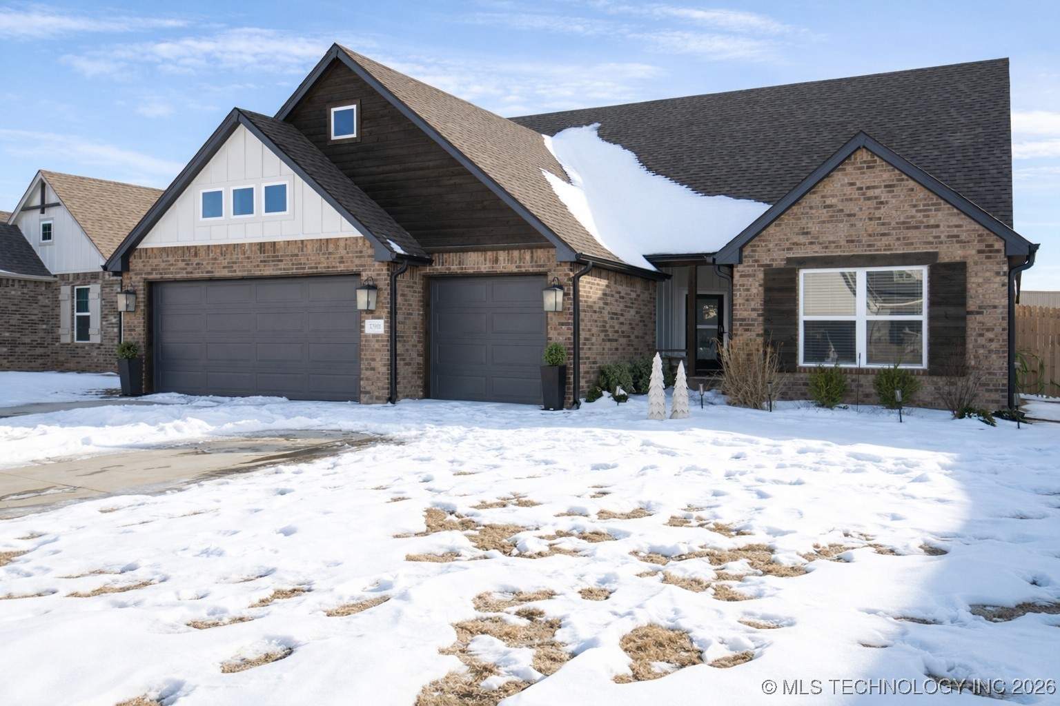 27900 E 107th Street S Property Photo 2