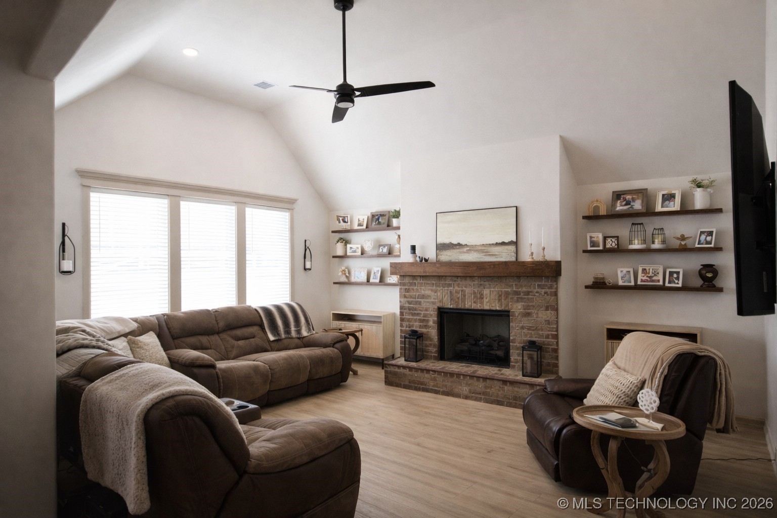 27900 E 107th Street S Property Photo 4