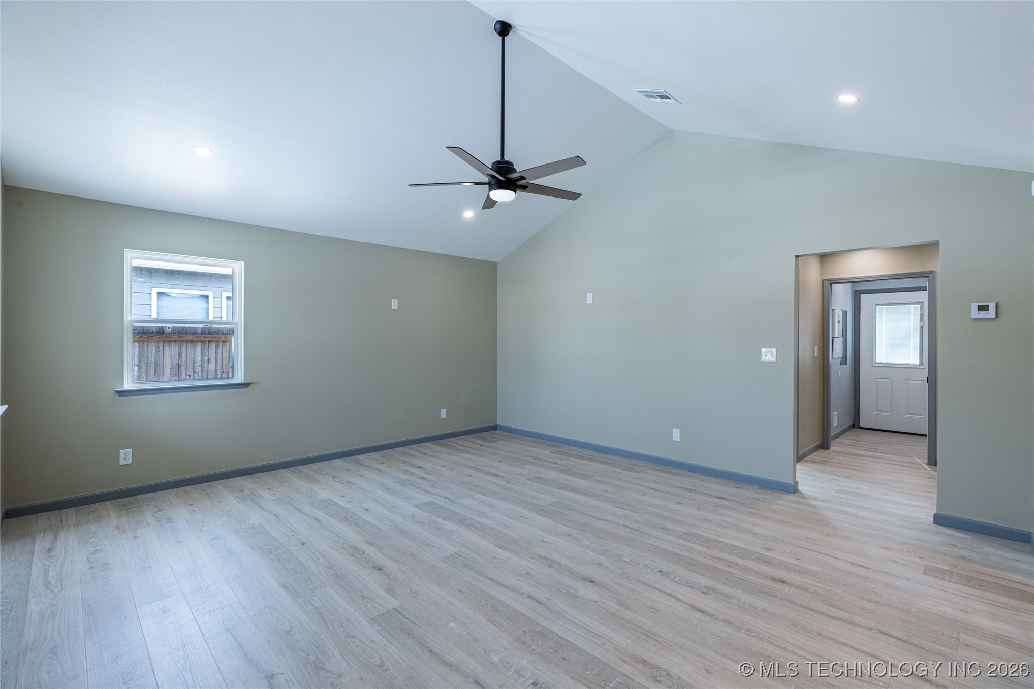 120 E 7th Street Property Photo 5