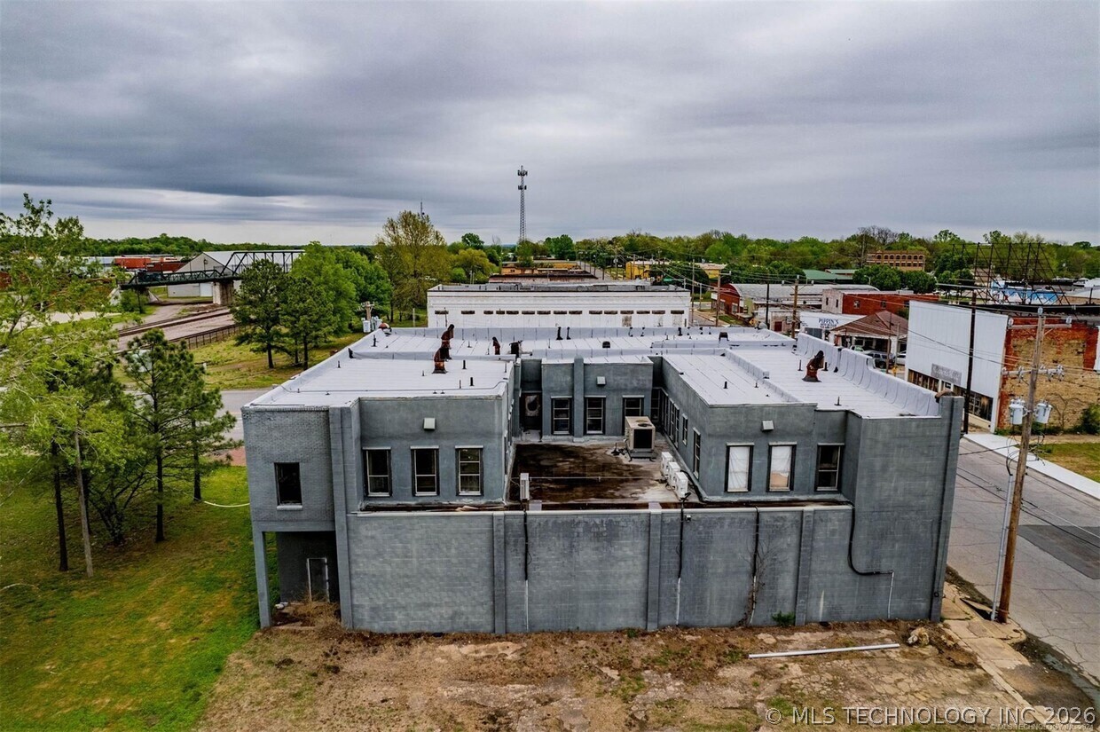 125 N Cherokee Property Photo 12