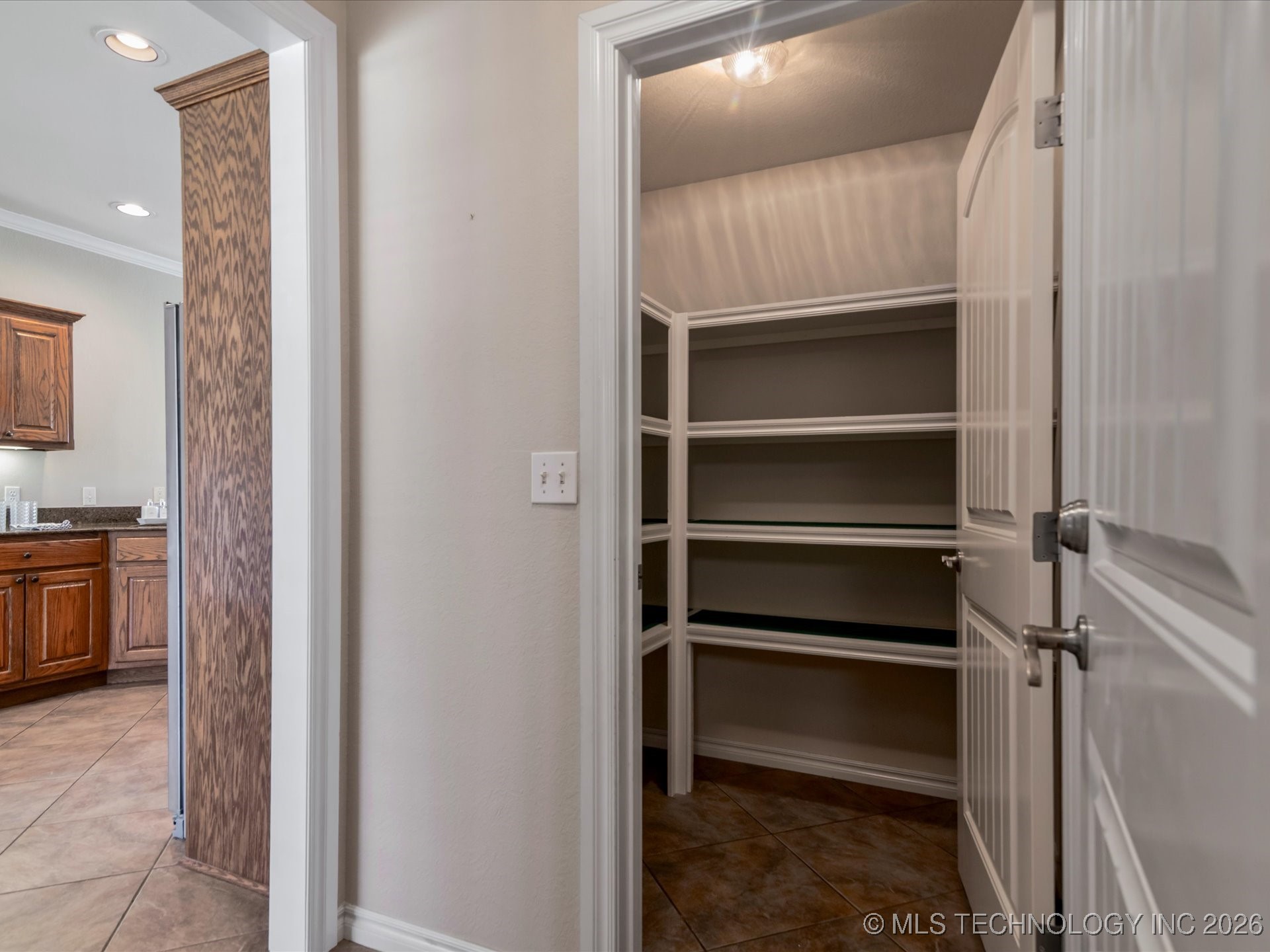 5817 Woodland Road Property Photo 12