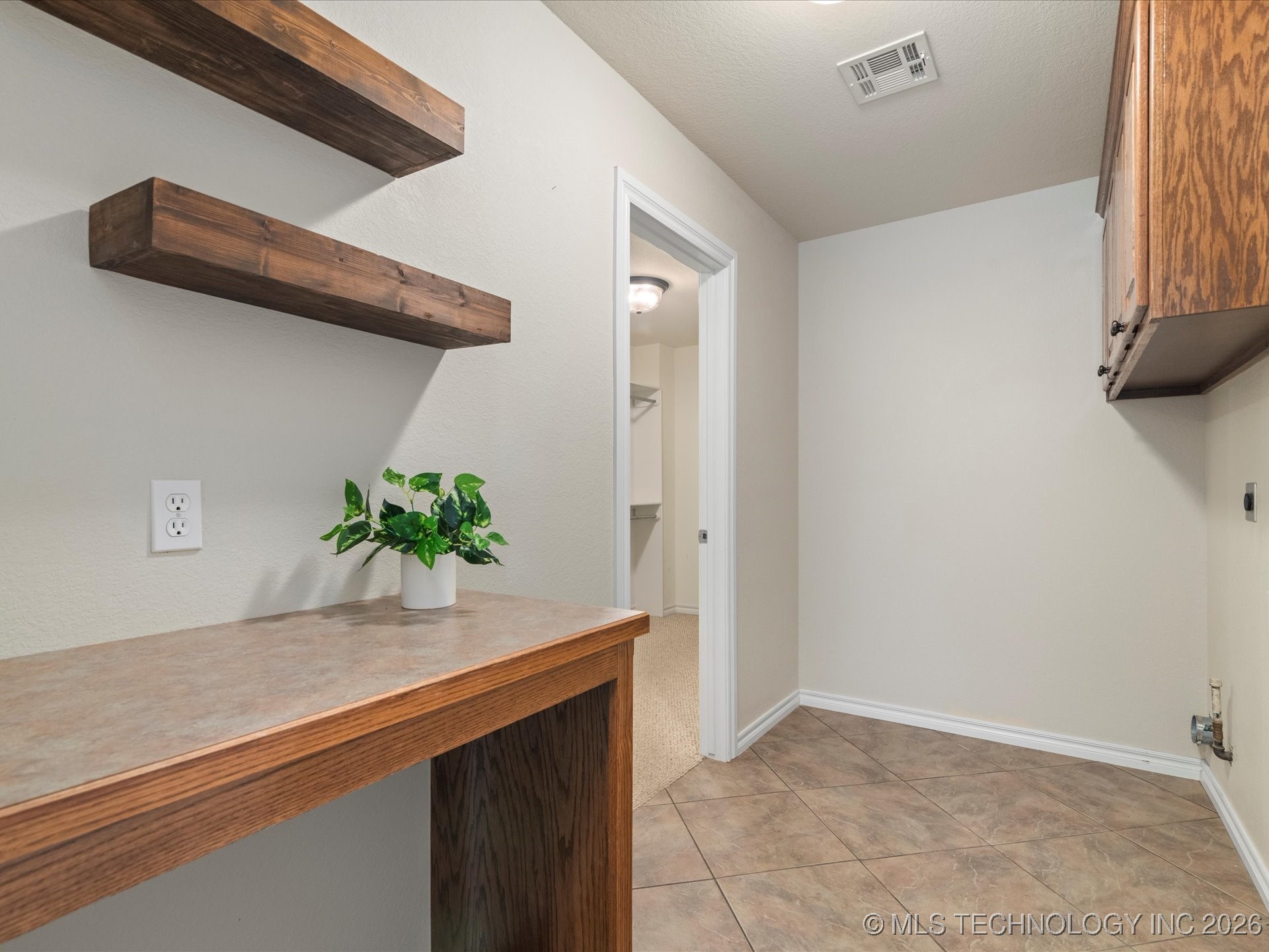 5817 Woodland Road Property Photo 20