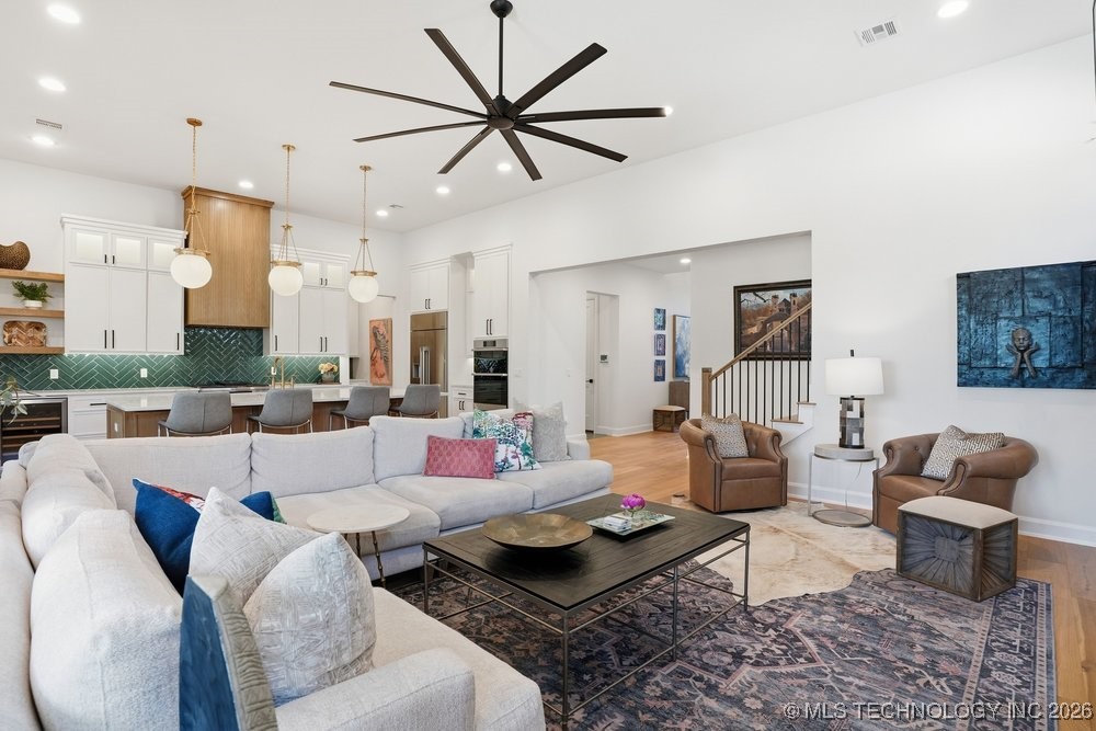 4705 S Retana Avenue Property Photo 13