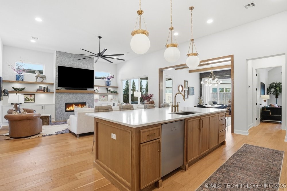 4705 S Retana Avenue Property Photo 14