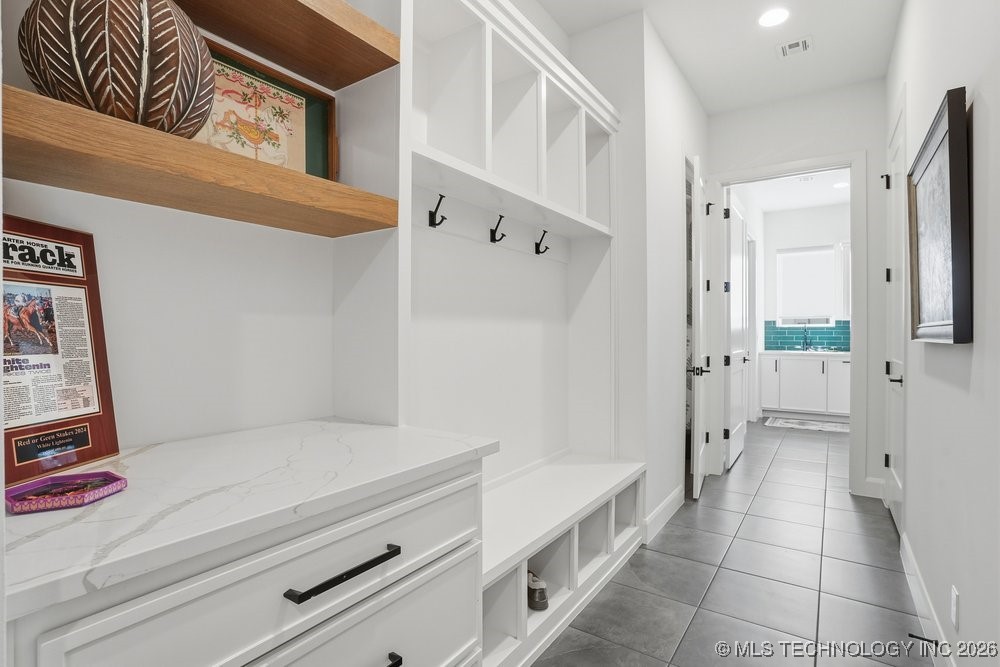 4705 S Retana Avenue Property Photo 34