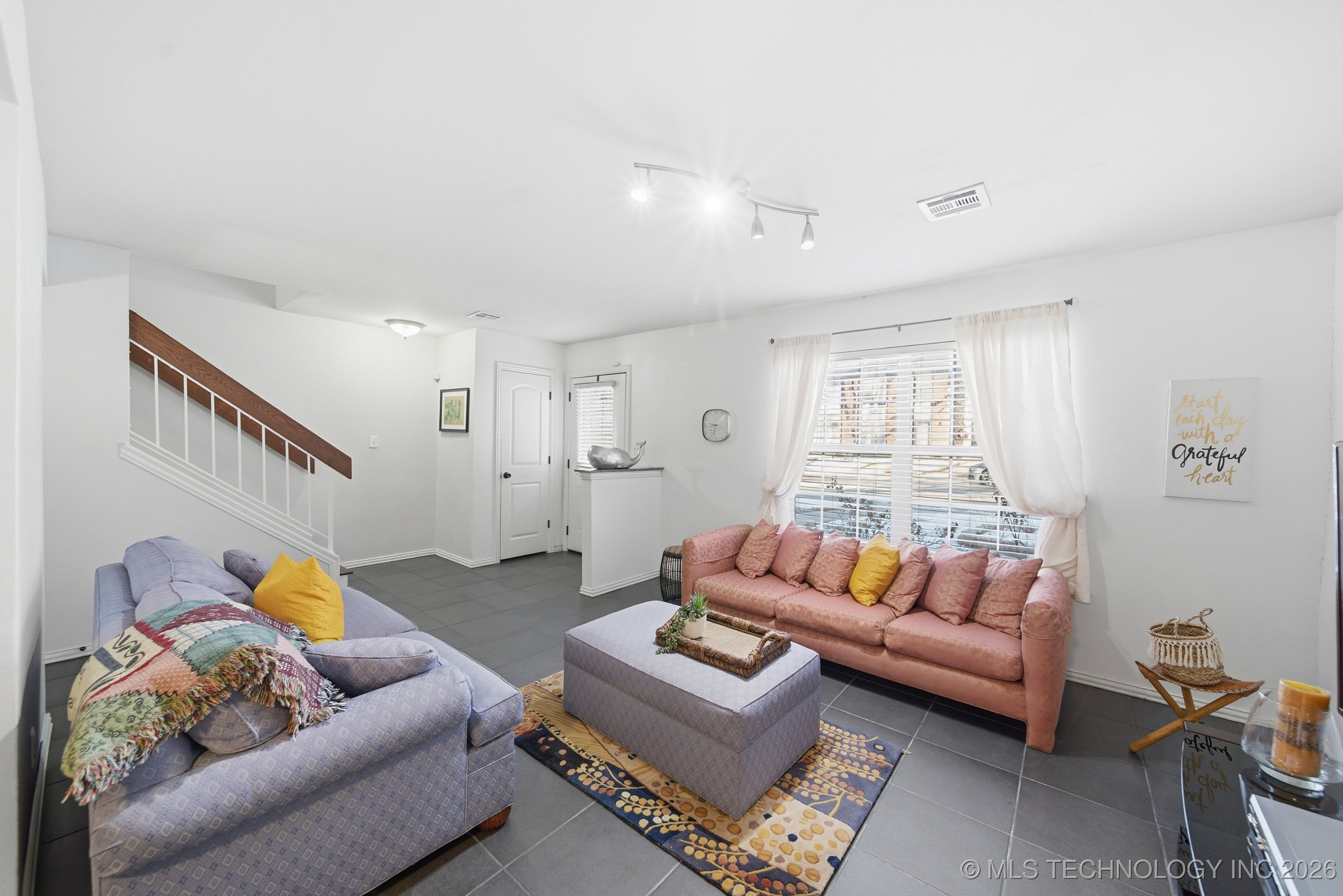 4617 S Granite Avenue 4617 Property Photo 6