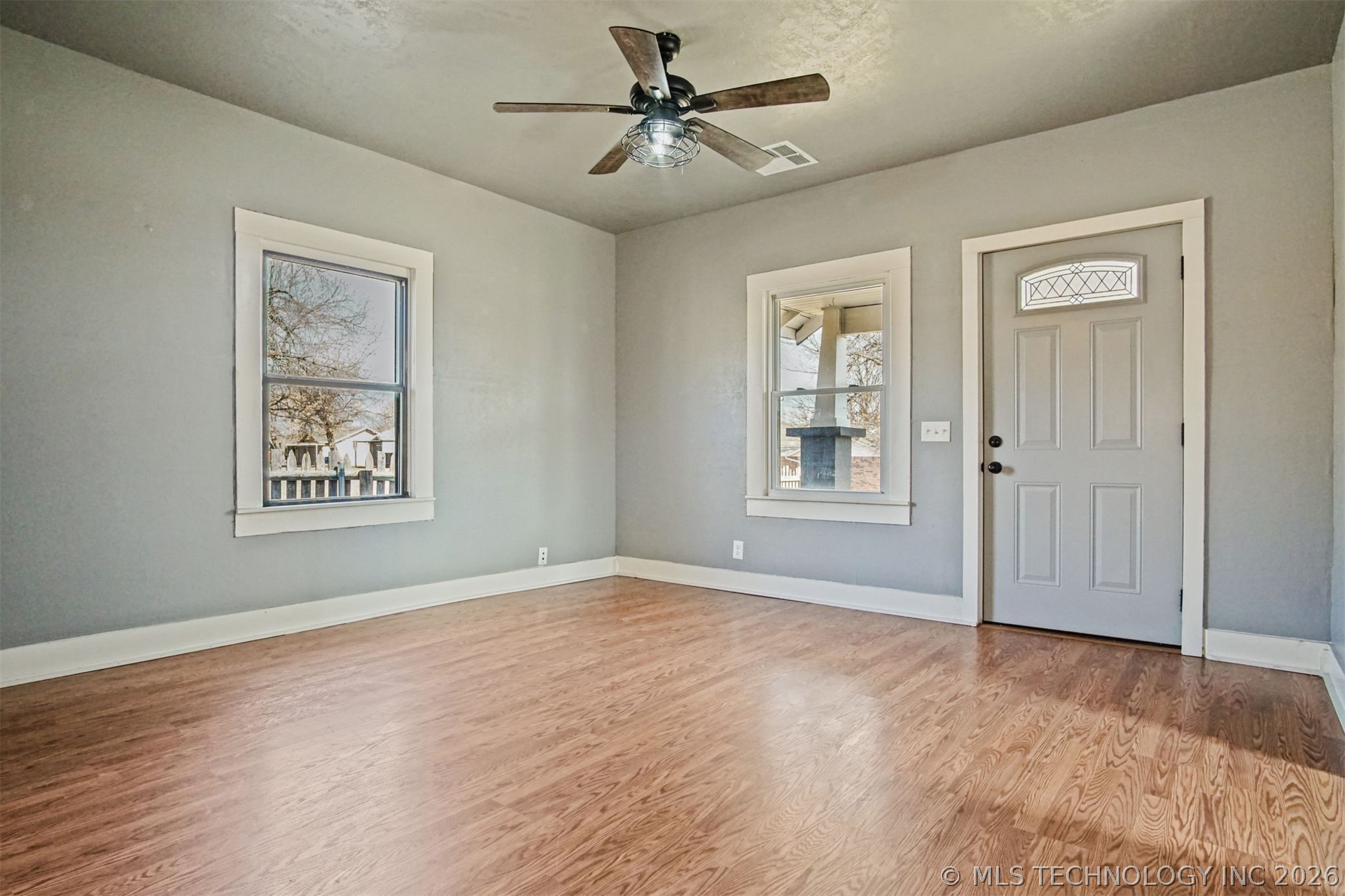 611 N Van Buren Property Photo 4