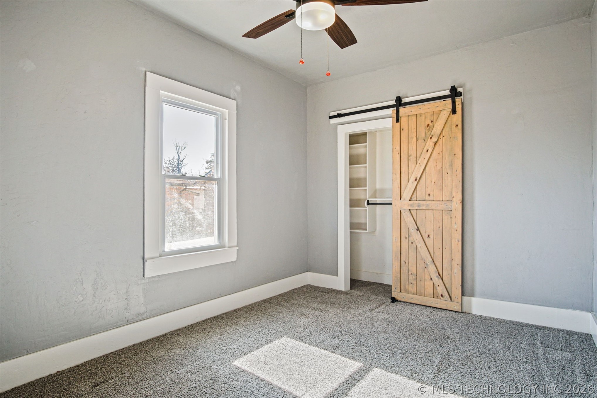 611 N Van Buren Property Photo 7