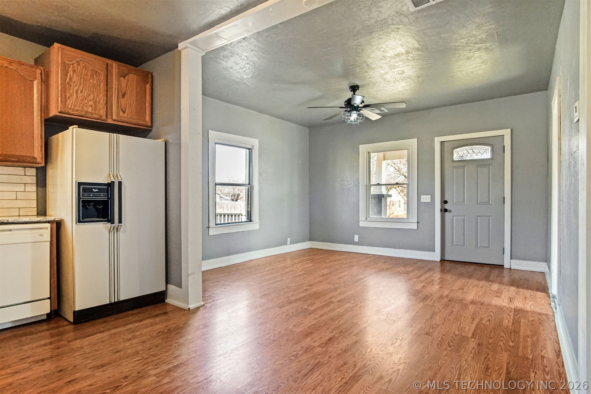 611 N Van Buren Property Photo 9