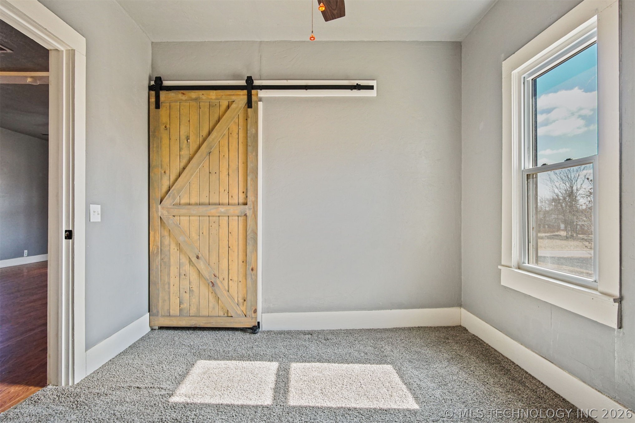 611 N Van Buren Property Photo 19