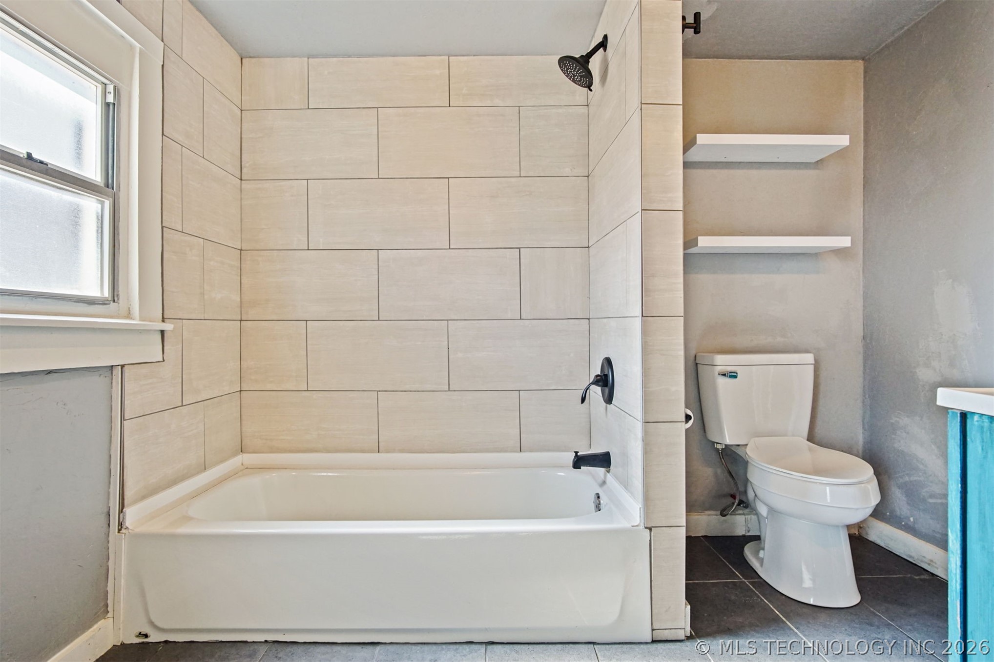 611 N Van Buren Property Photo 22