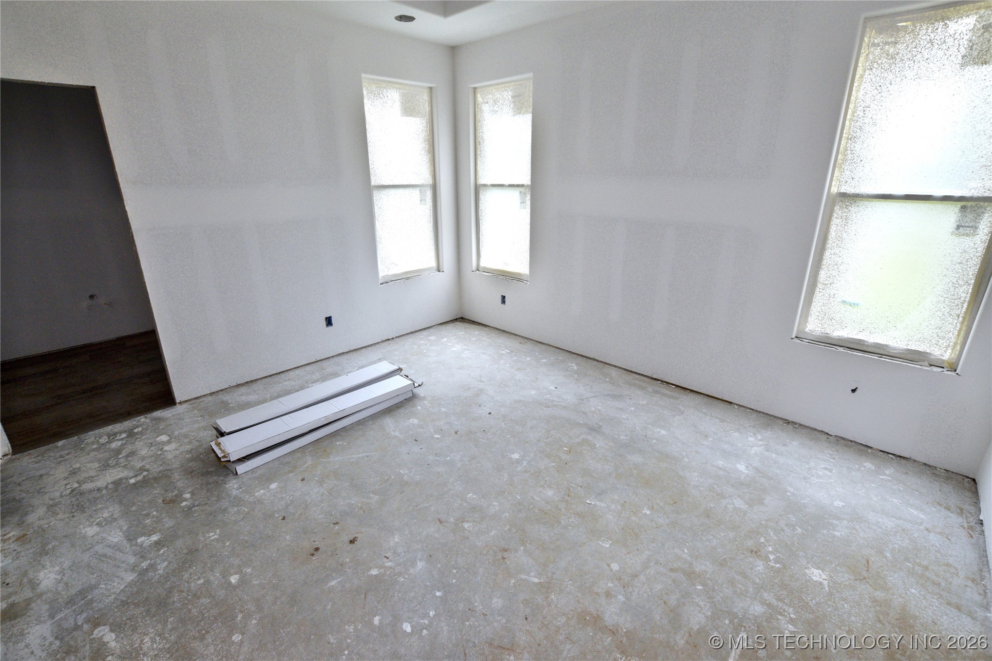 25130 S 519 Road Property Photo 8