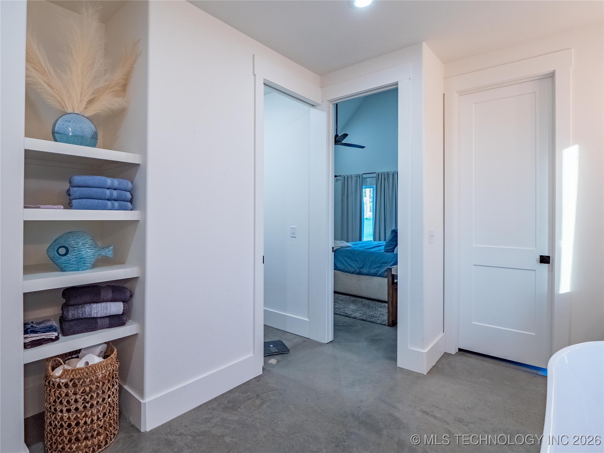 288 Channel Point Property Photo 15