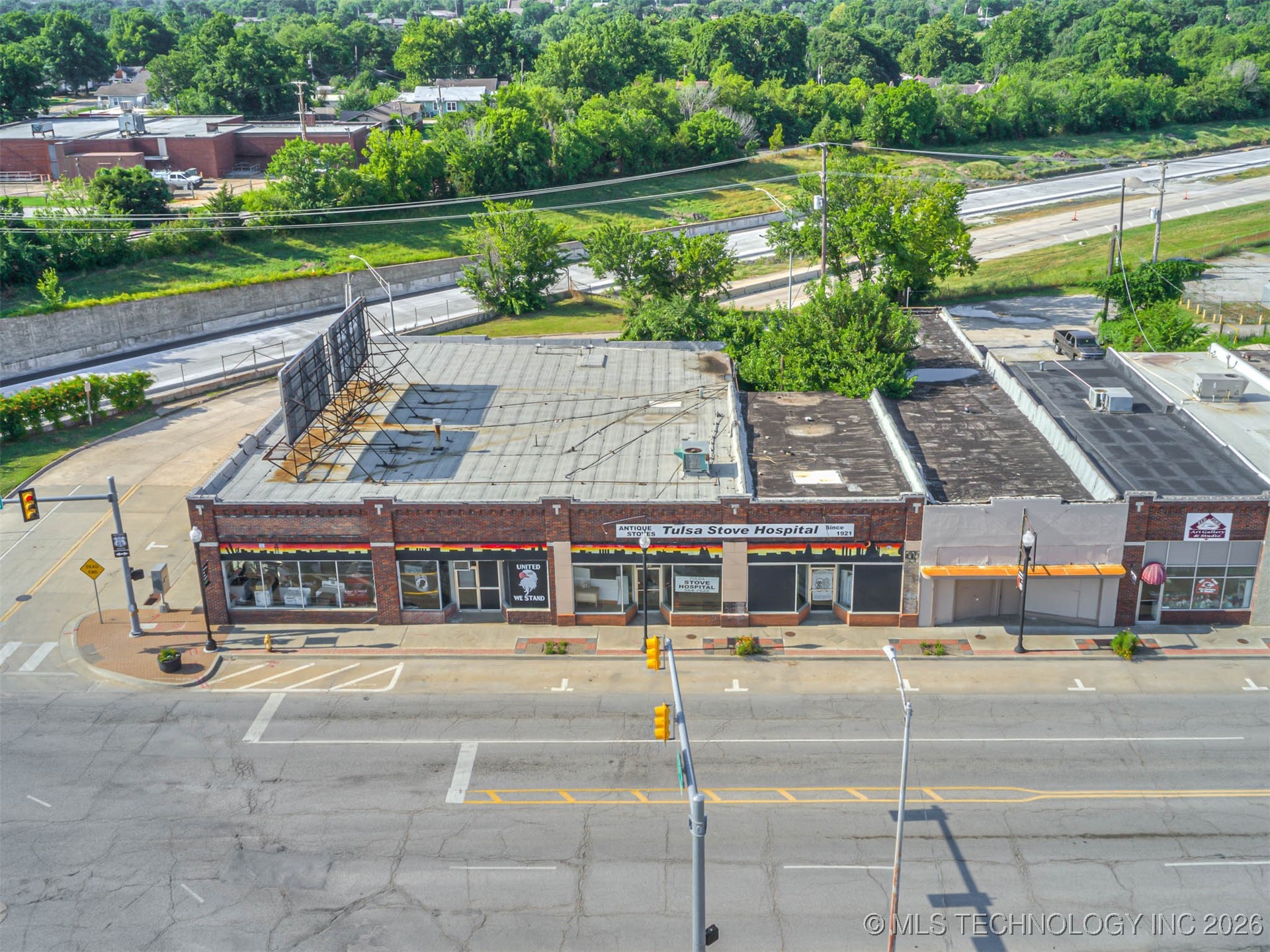 4067 Southwest Boulevard Property Photo 7
