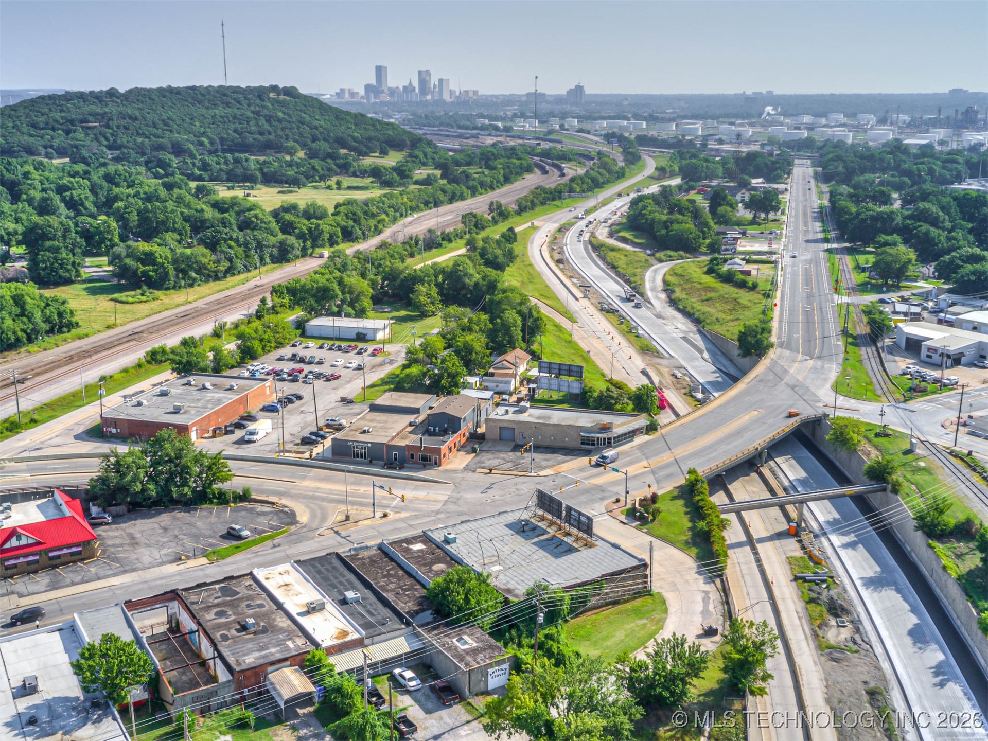 4067 Southwest Boulevard Property Photo 13