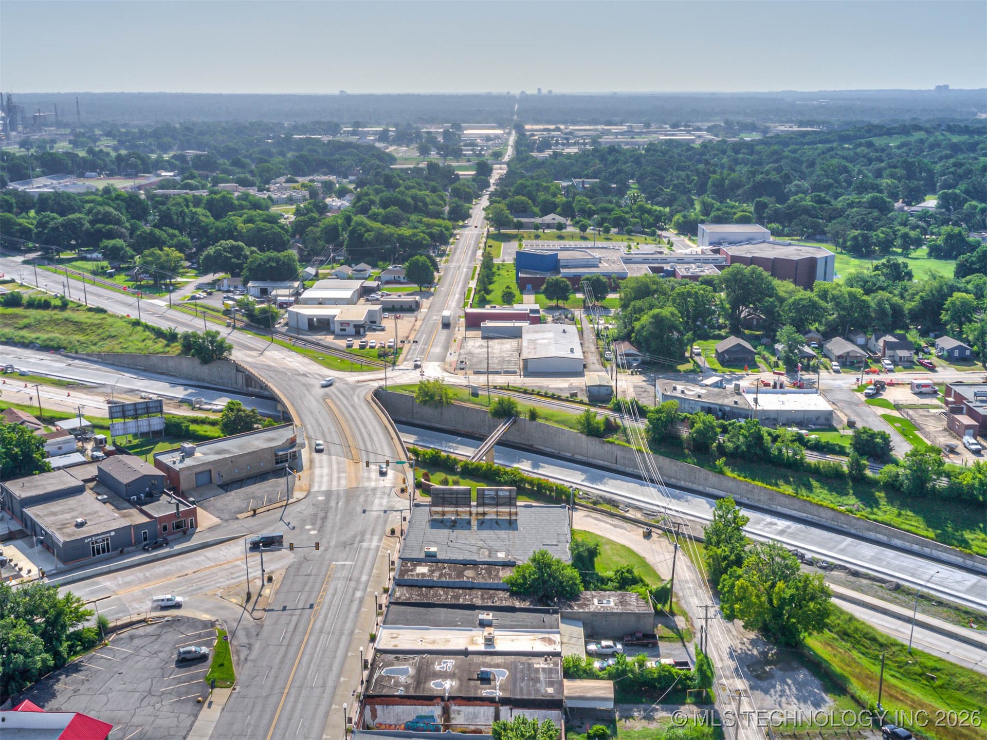 4067 Southwest Boulevard Property Photo 15