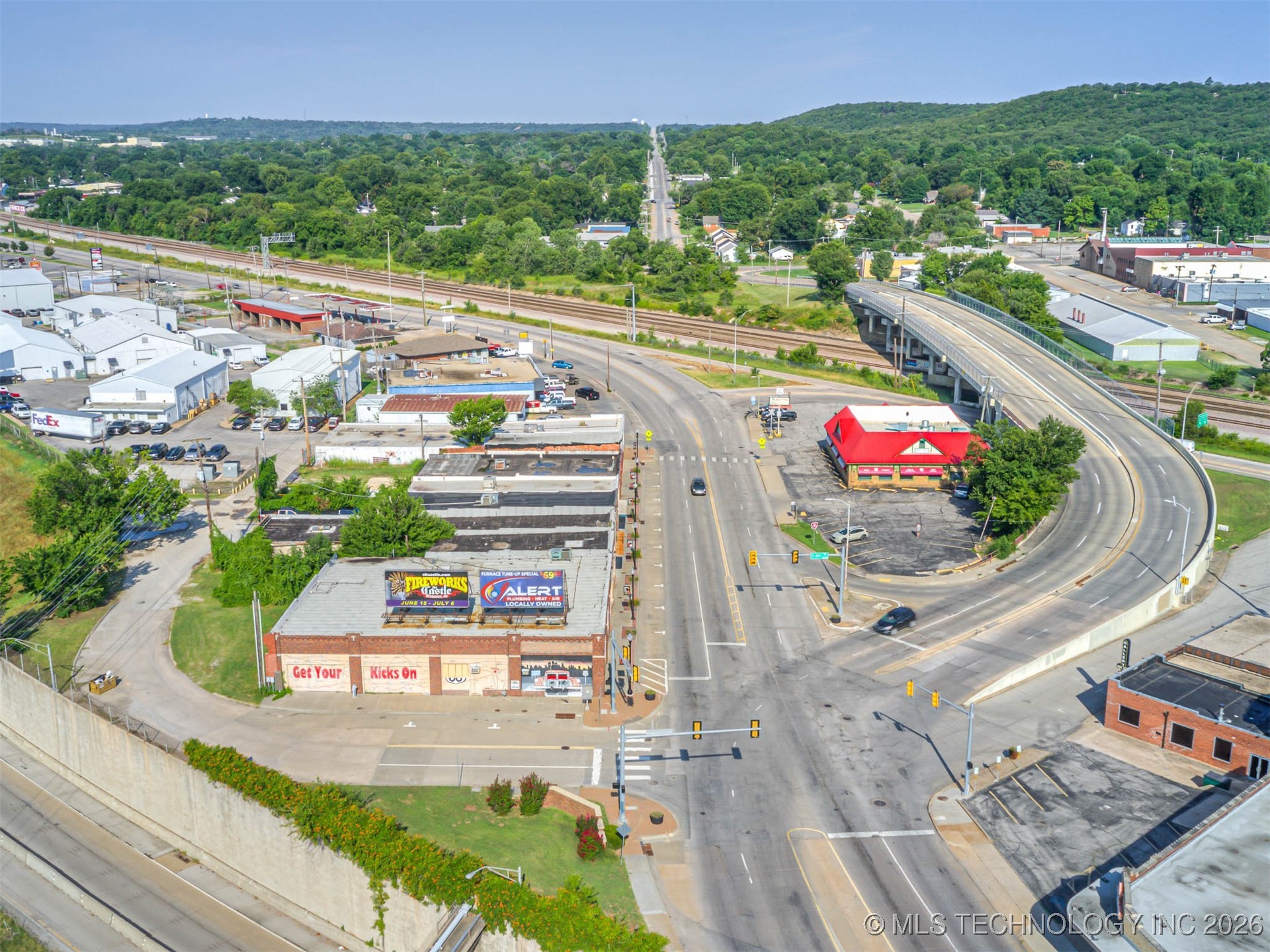 4067 Southwest Boulevard Property Photo 16