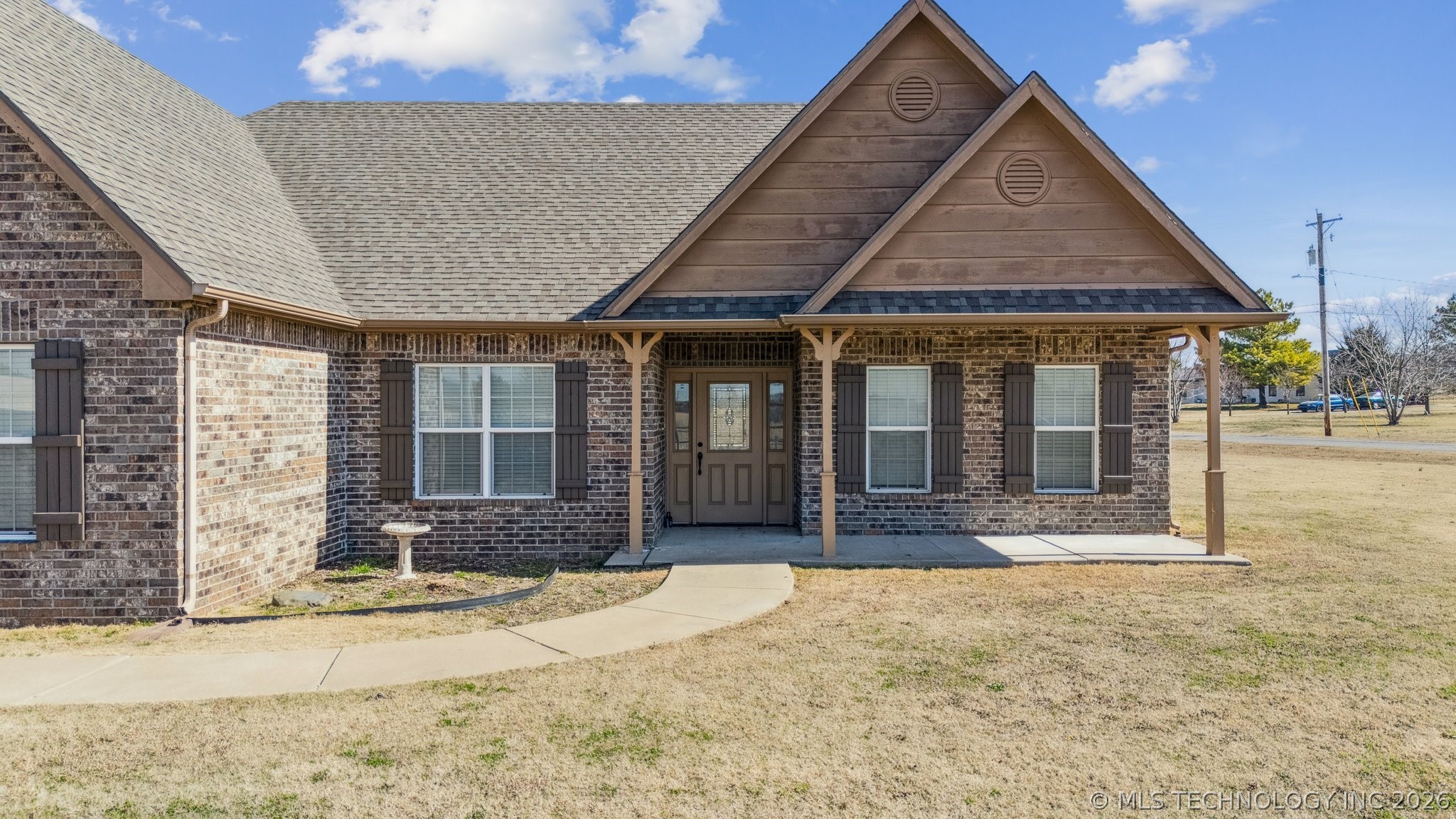 3823 Oakwood Drive Property Photo 3