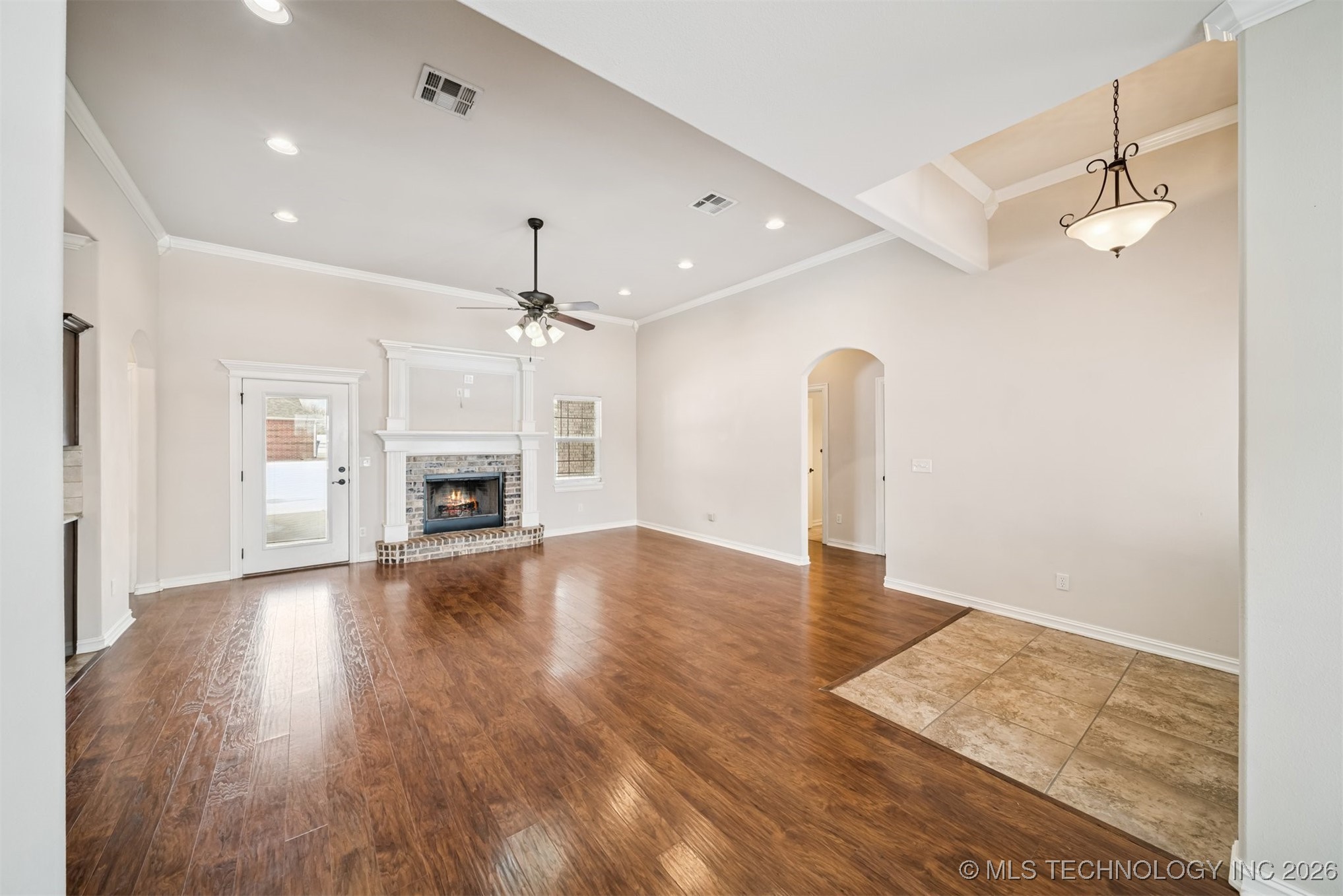 3823 Oakwood Drive Property Photo 6