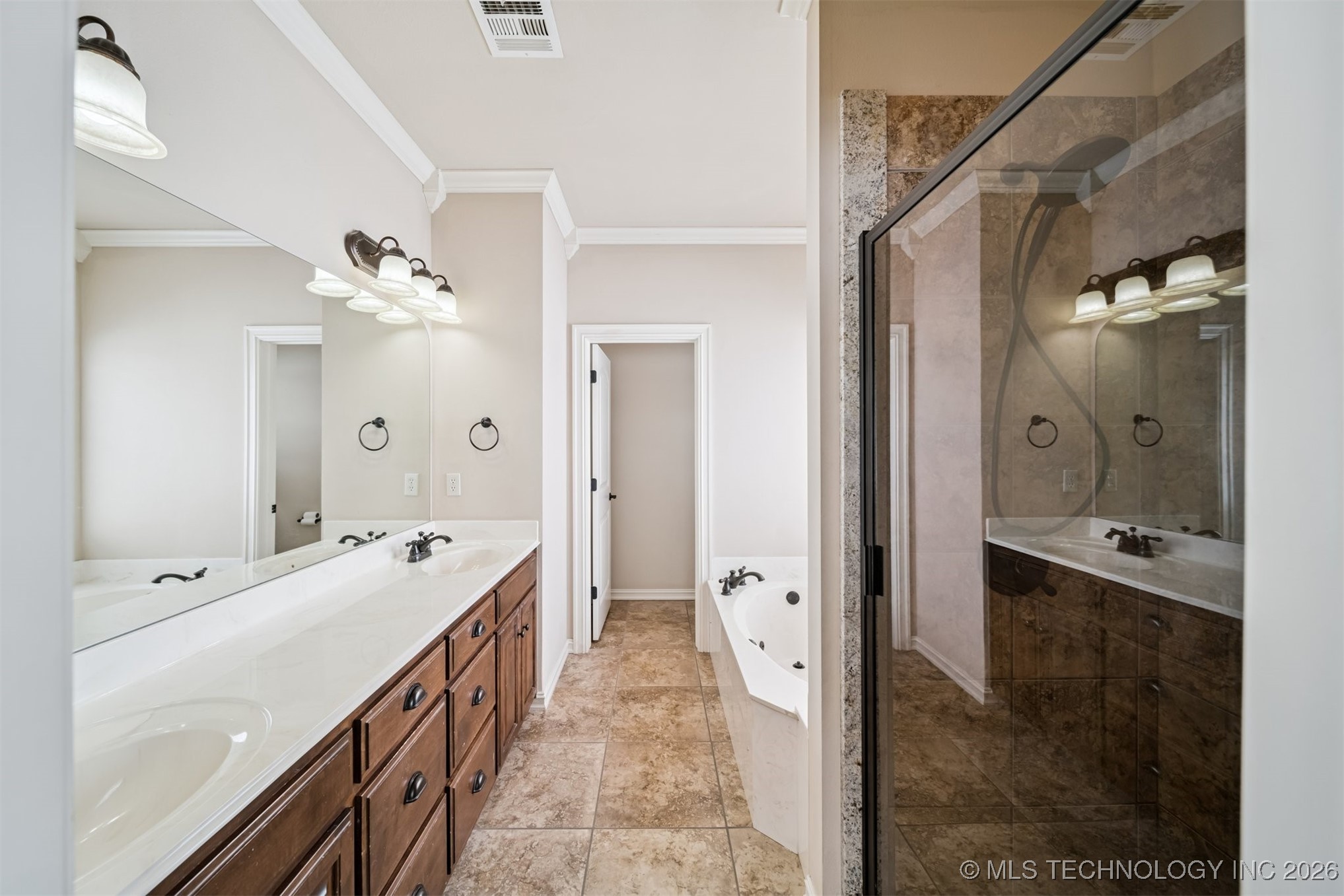 3823 Oakwood Drive Property Photo 24