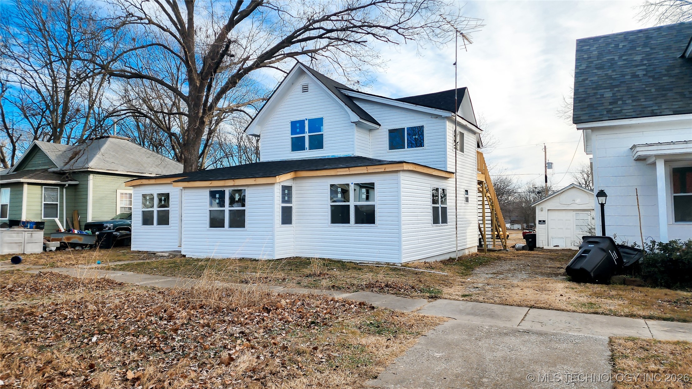 818 S Wyandotte Avenue Property Photo 1