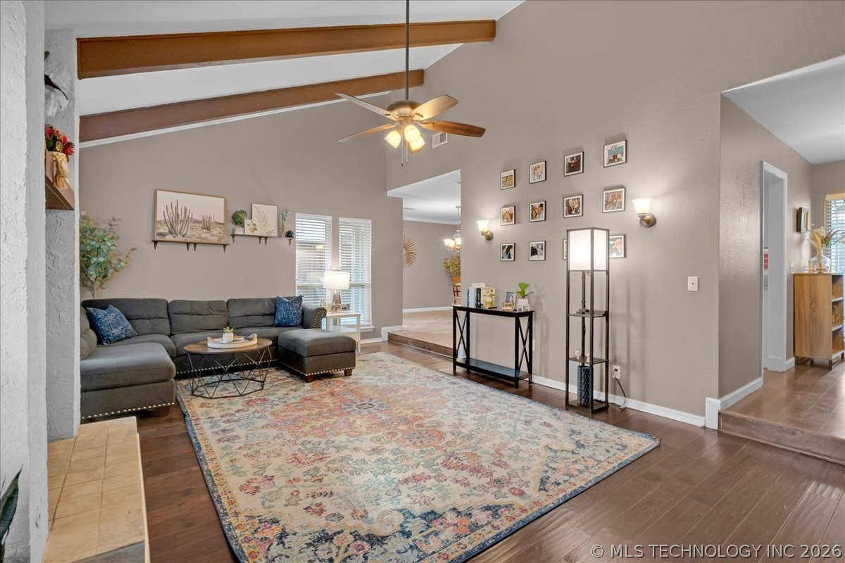 2652 W Galveston Street Property Photo 8