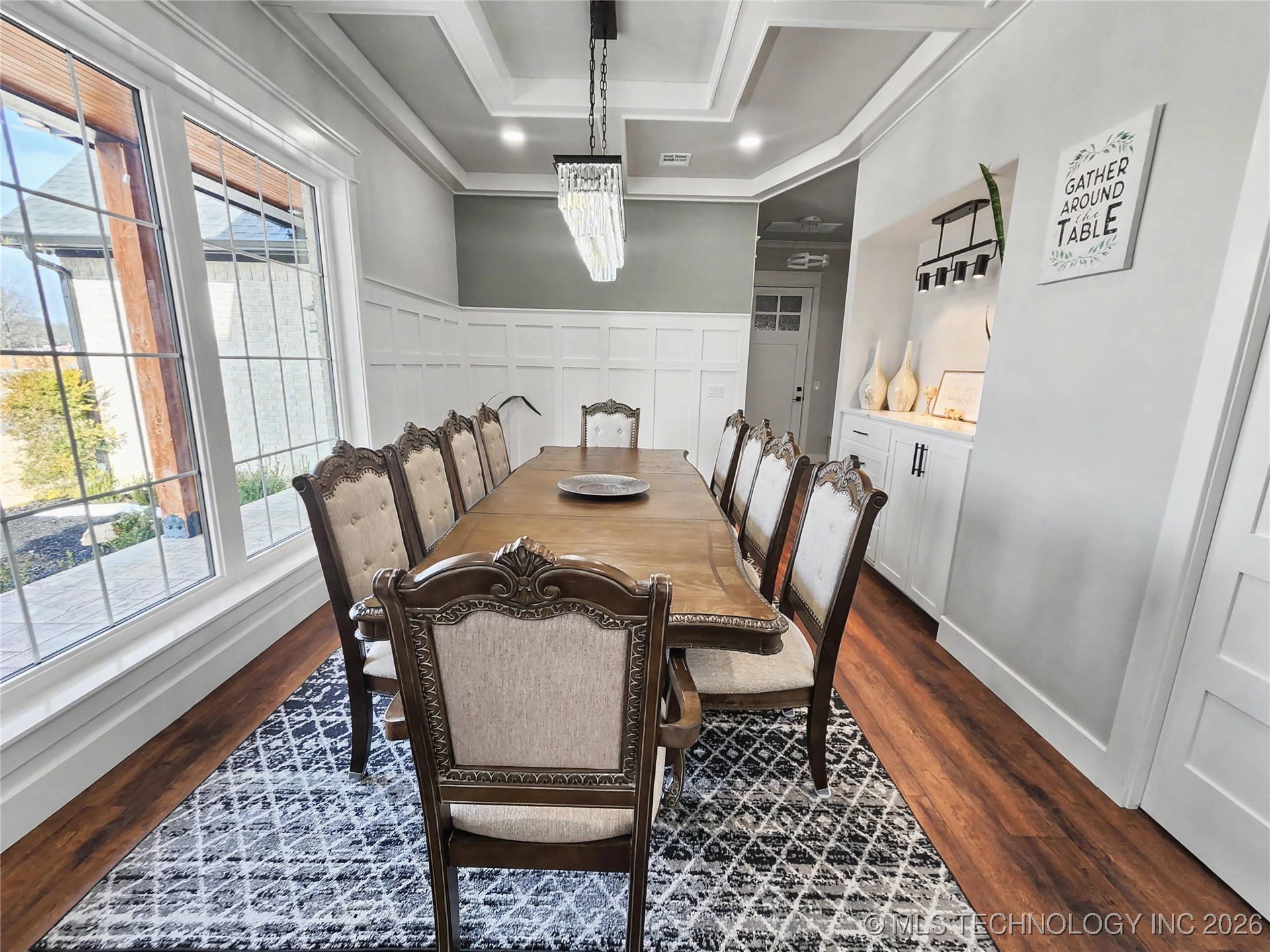 982 Edgewater Boulevard Property Photo 11