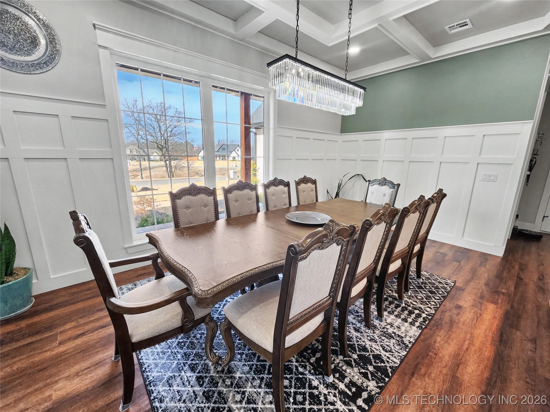 982 Edgewater Boulevard Property Photo 12