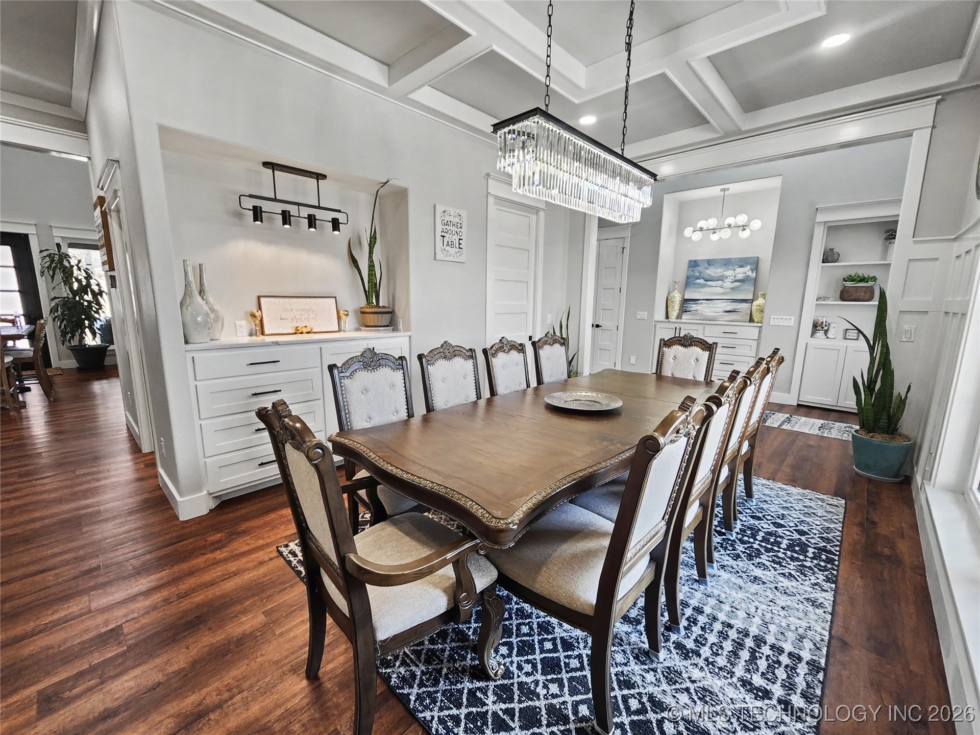 982 Edgewater Boulevard Property Photo 14