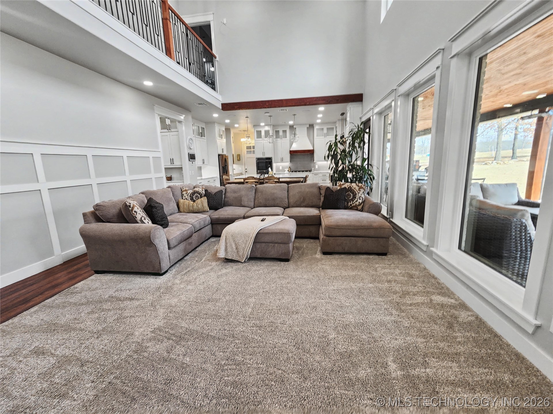 982 Edgewater Boulevard Property Photo 24