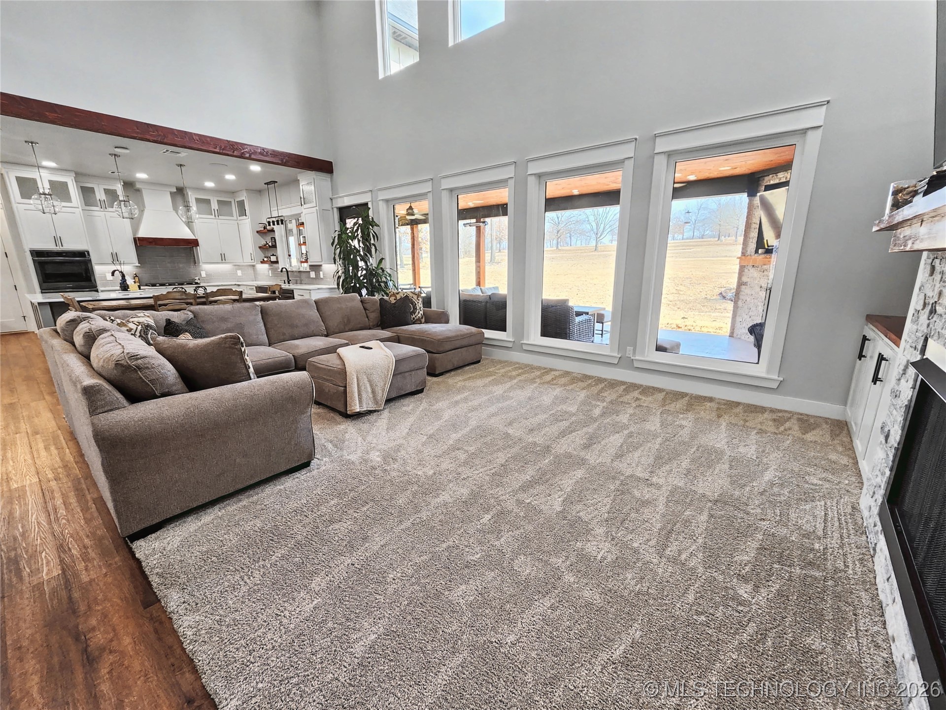 982 Edgewater Boulevard Property Photo 25