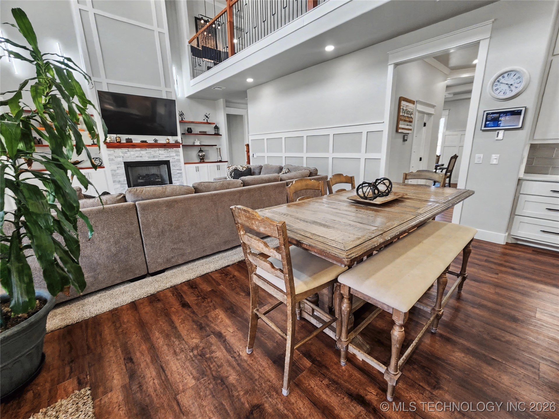 982 Edgewater Boulevard Property Photo 29