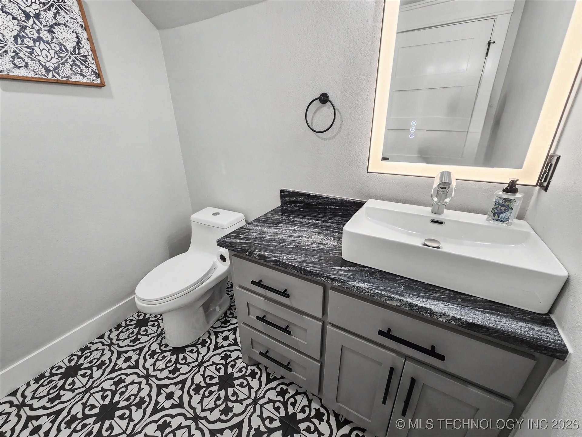 982 Edgewater Boulevard Property Photo 44