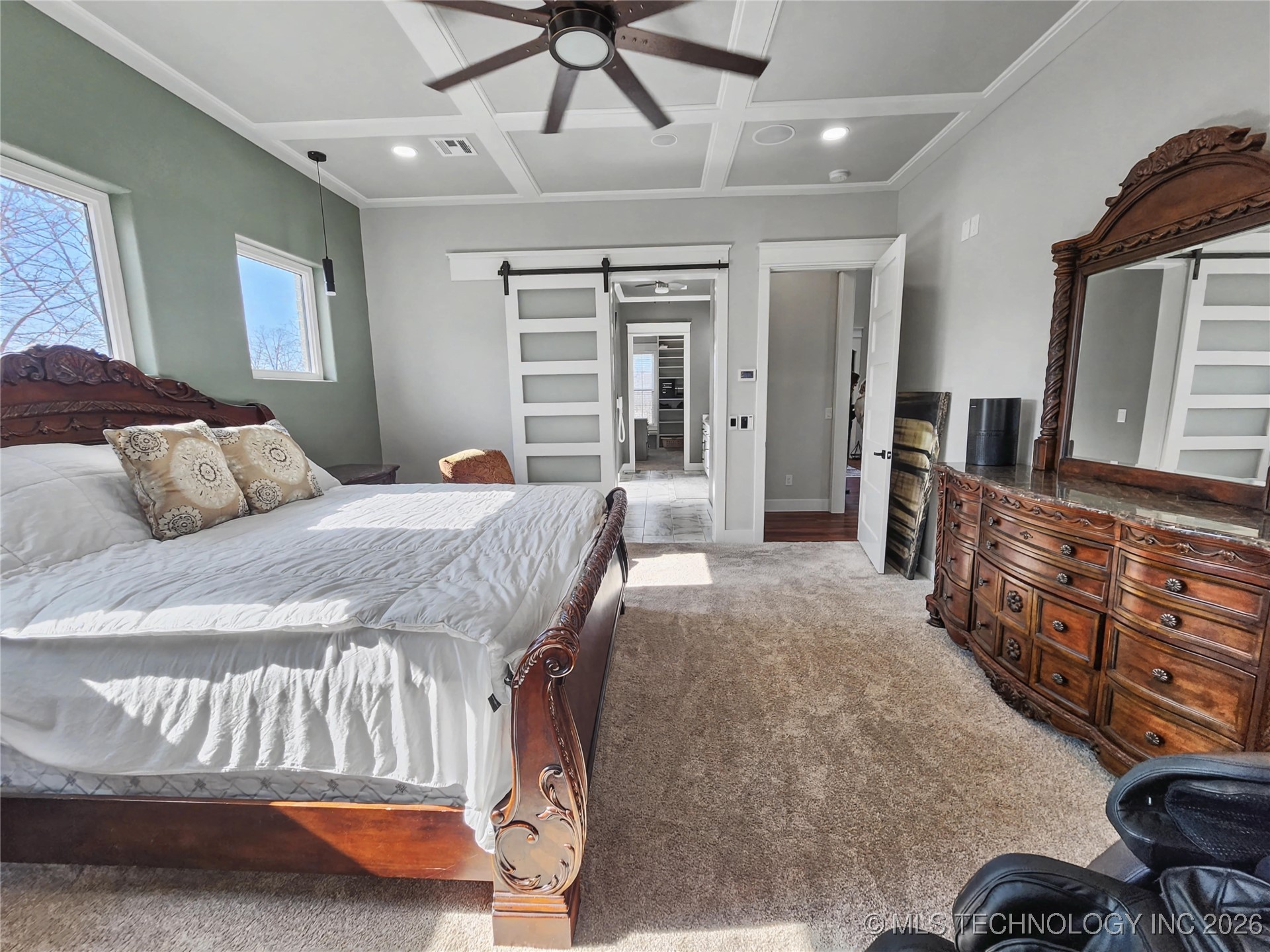 982 Edgewater Boulevard Property Photo 47