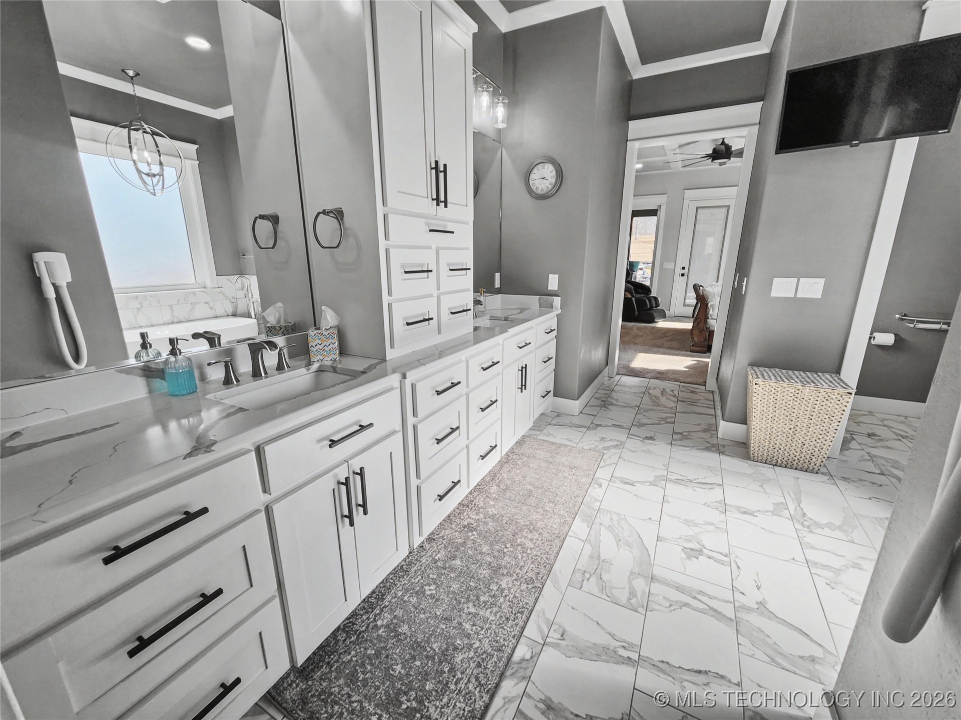 982 Edgewater Boulevard Property Photo 52