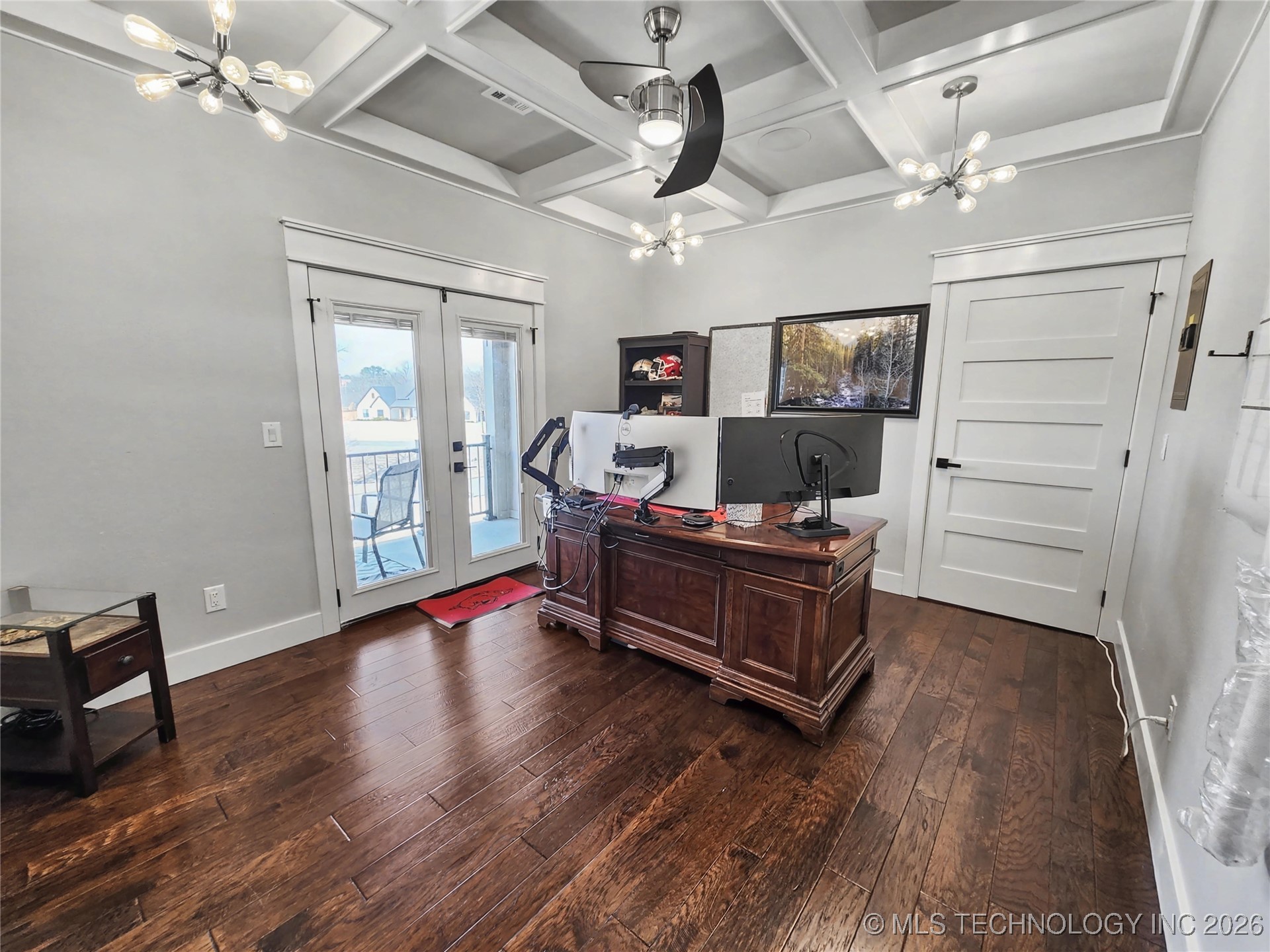 982 Edgewater Boulevard Property Photo 58