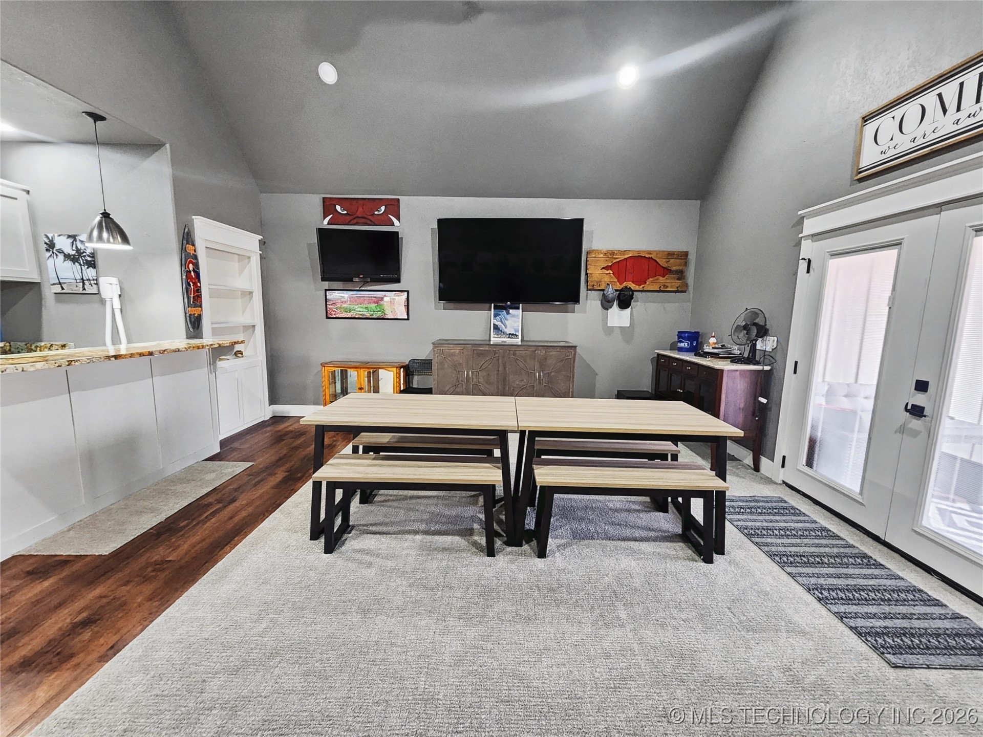 982 Edgewater Boulevard Property Photo 67