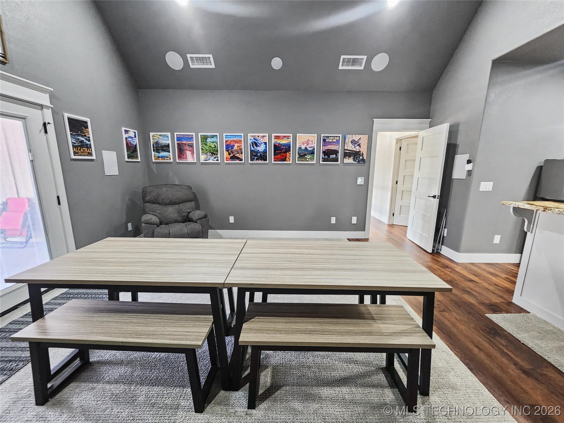 982 Edgewater Boulevard Property Photo 69