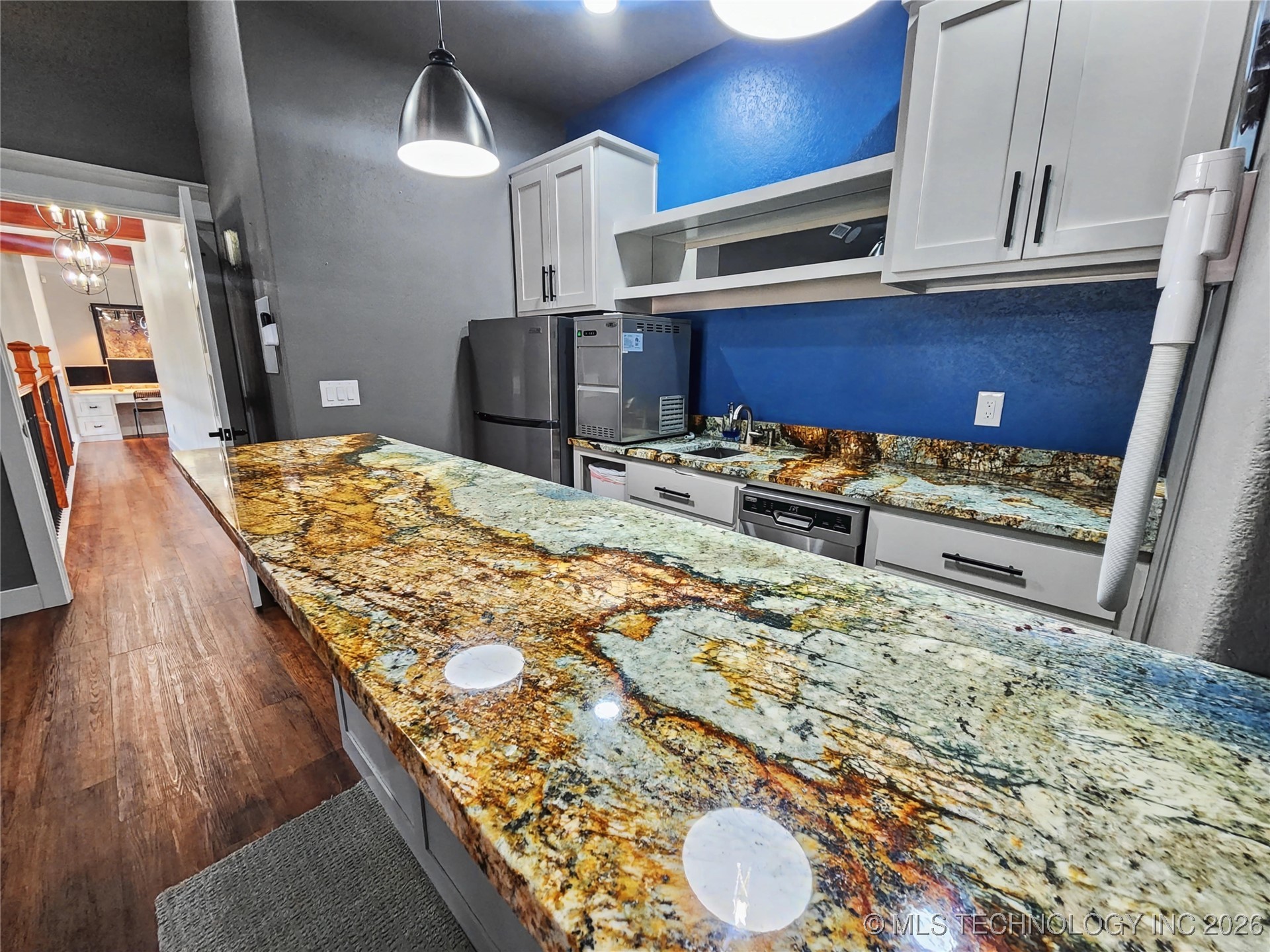 982 Edgewater Boulevard Property Photo 71