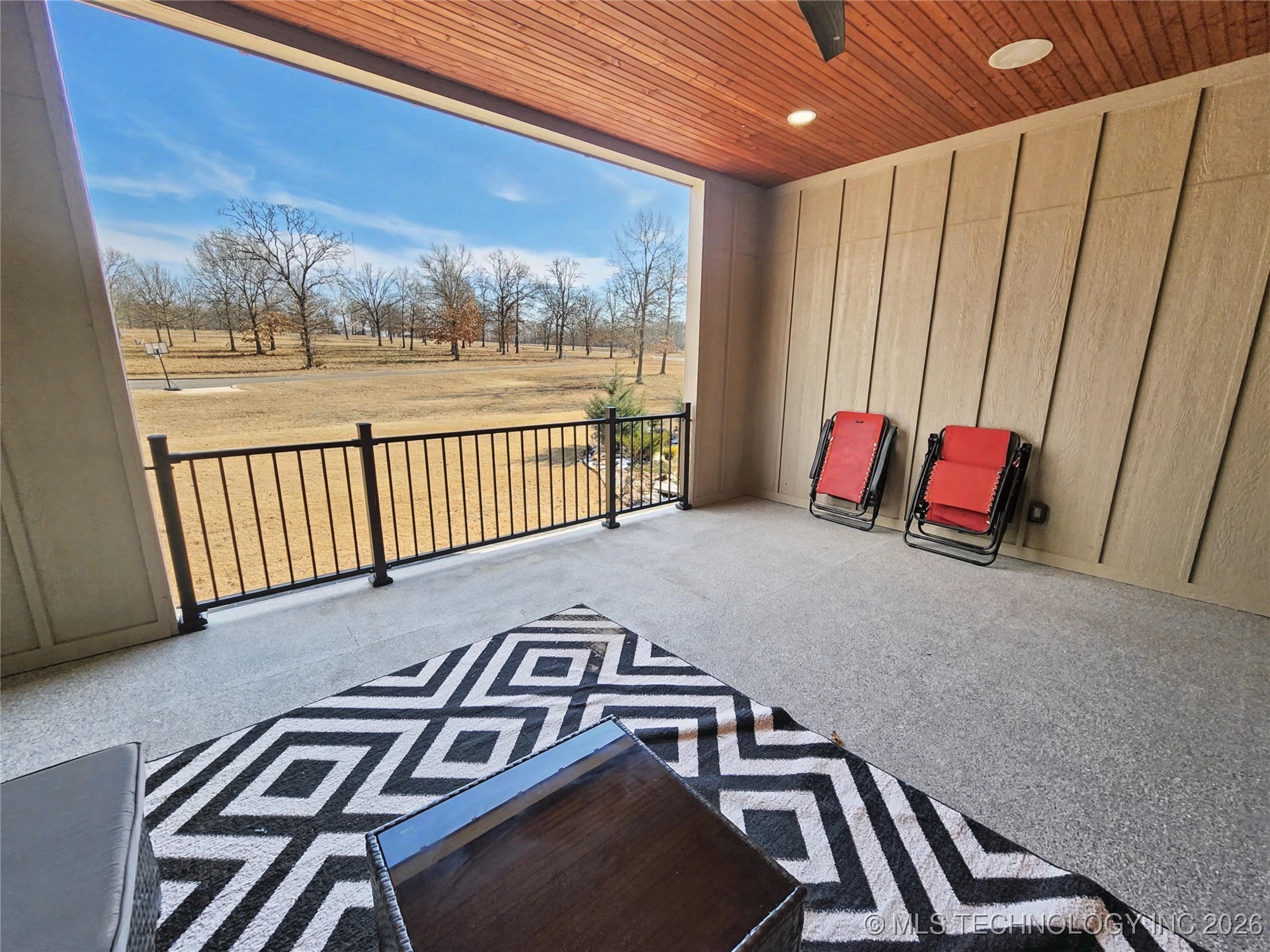 982 Edgewater Boulevard Property Photo 77