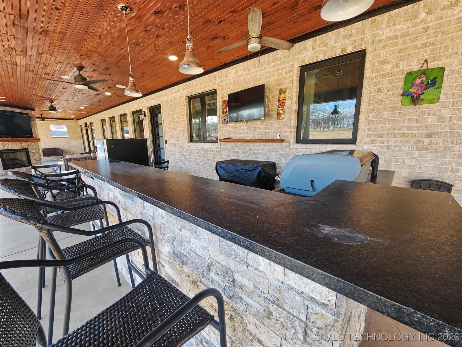 982 Edgewater Boulevard Property Photo 93