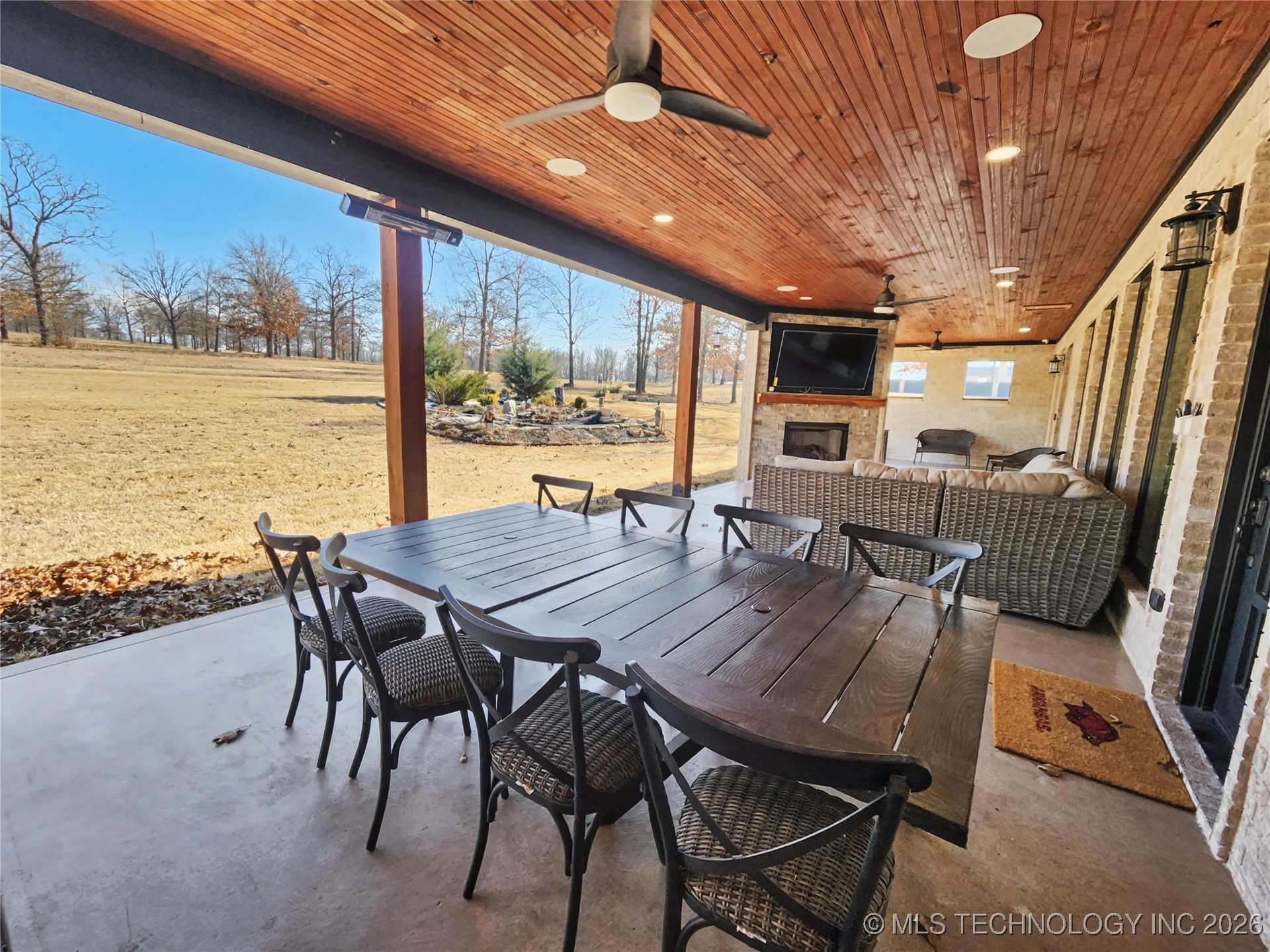 982 Edgewater Boulevard Property Photo 97