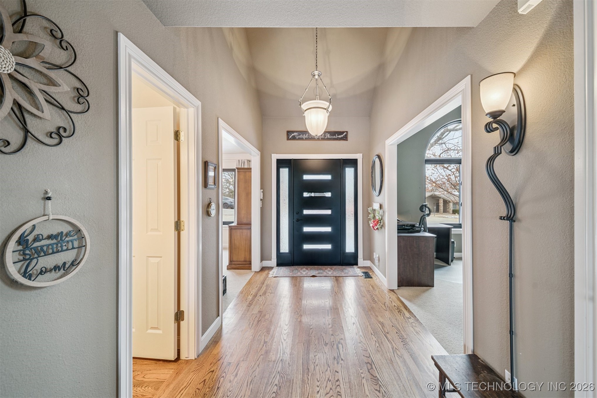 504 Oak Ridge Drive Property Photo 5