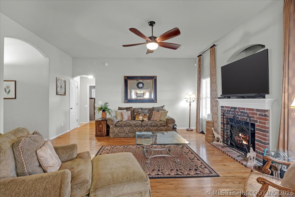 4917 S 190th East Avenue Property Photo 6