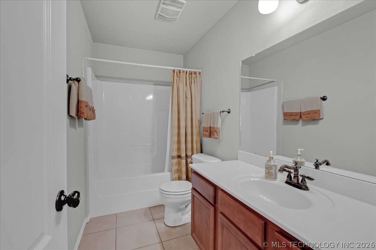 4917 S 190th East Avenue Property Photo 22