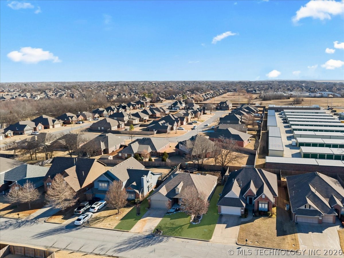 4917 S 190th East Avenue Property Photo 27