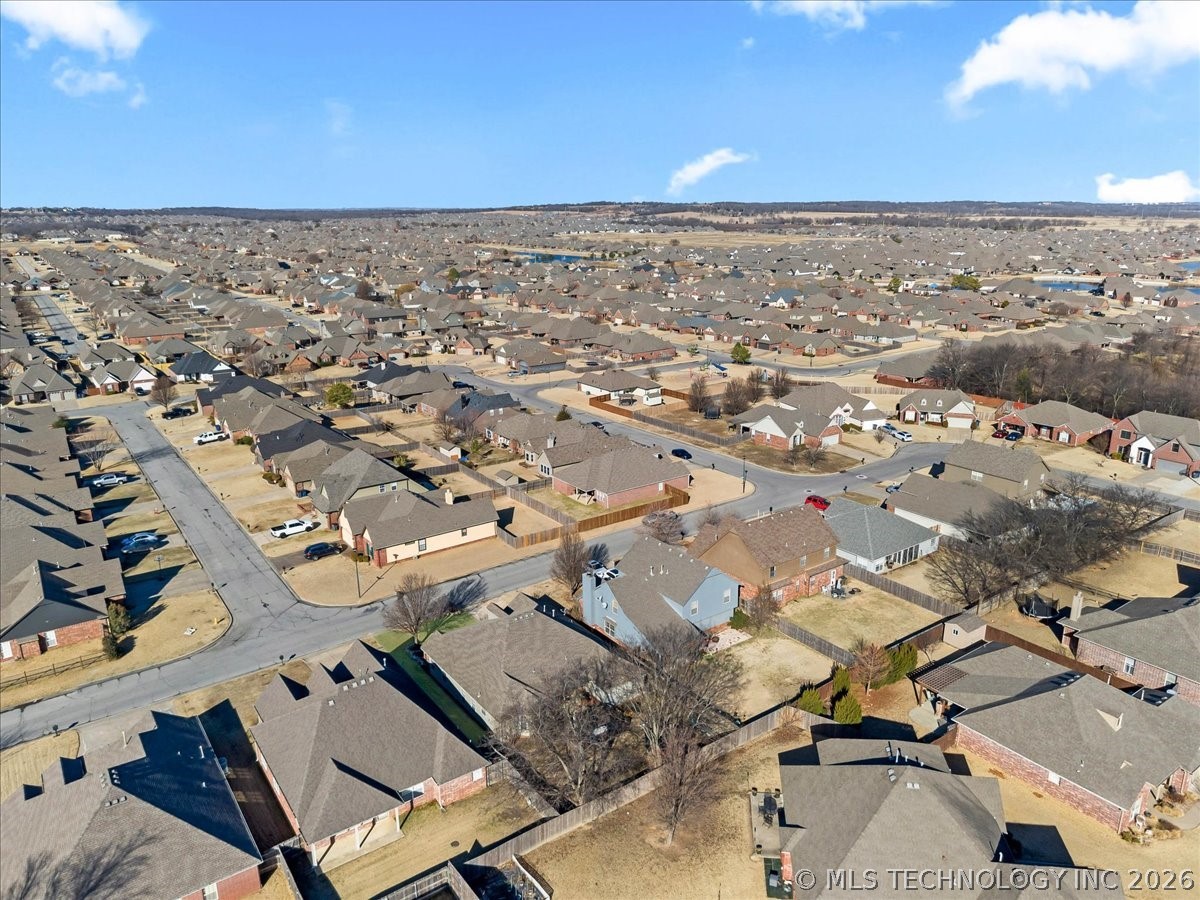 4917 S 190th East Avenue Property Photo 30