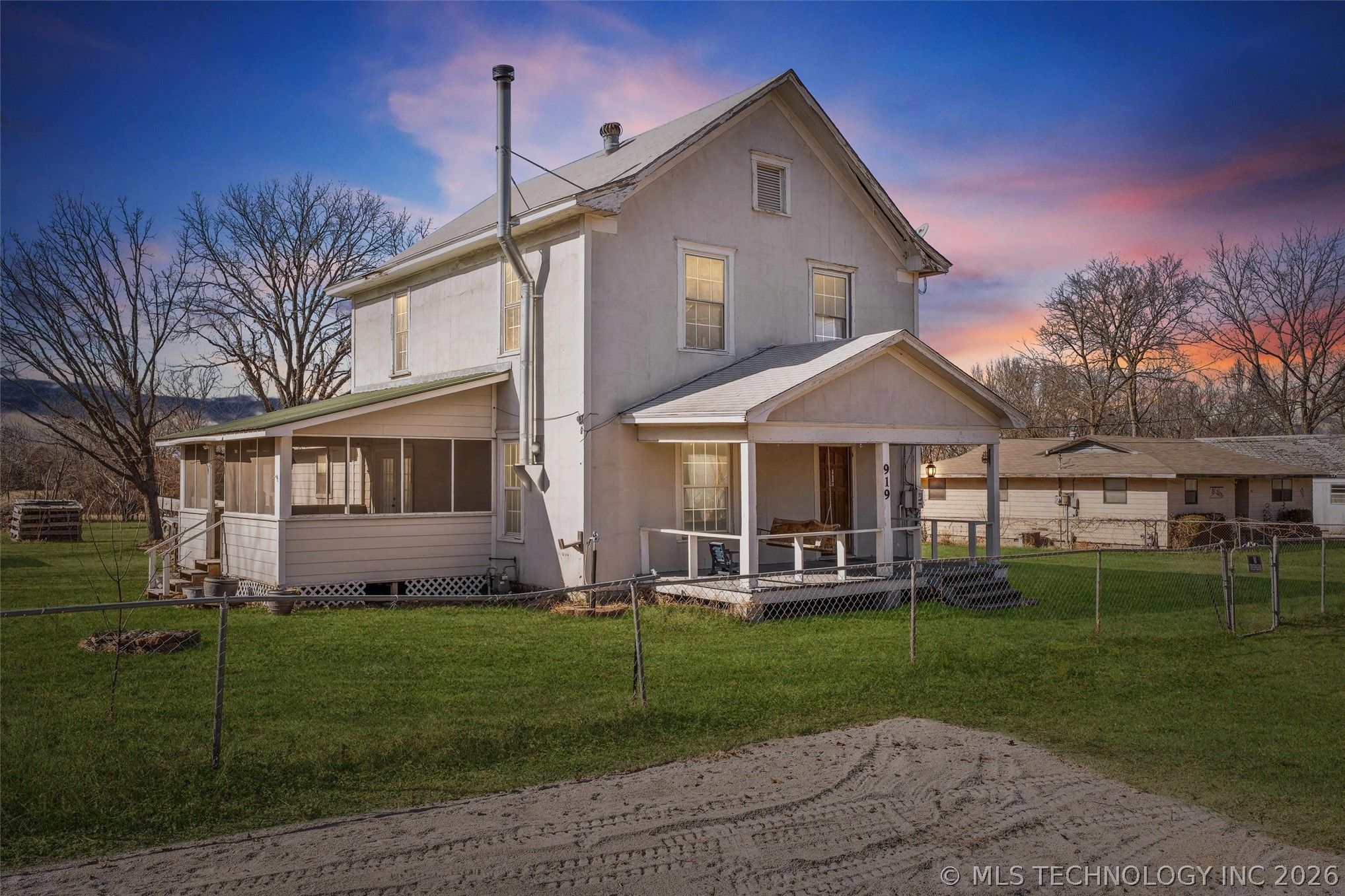 919 N Boudinot Avenue Property Photo 1