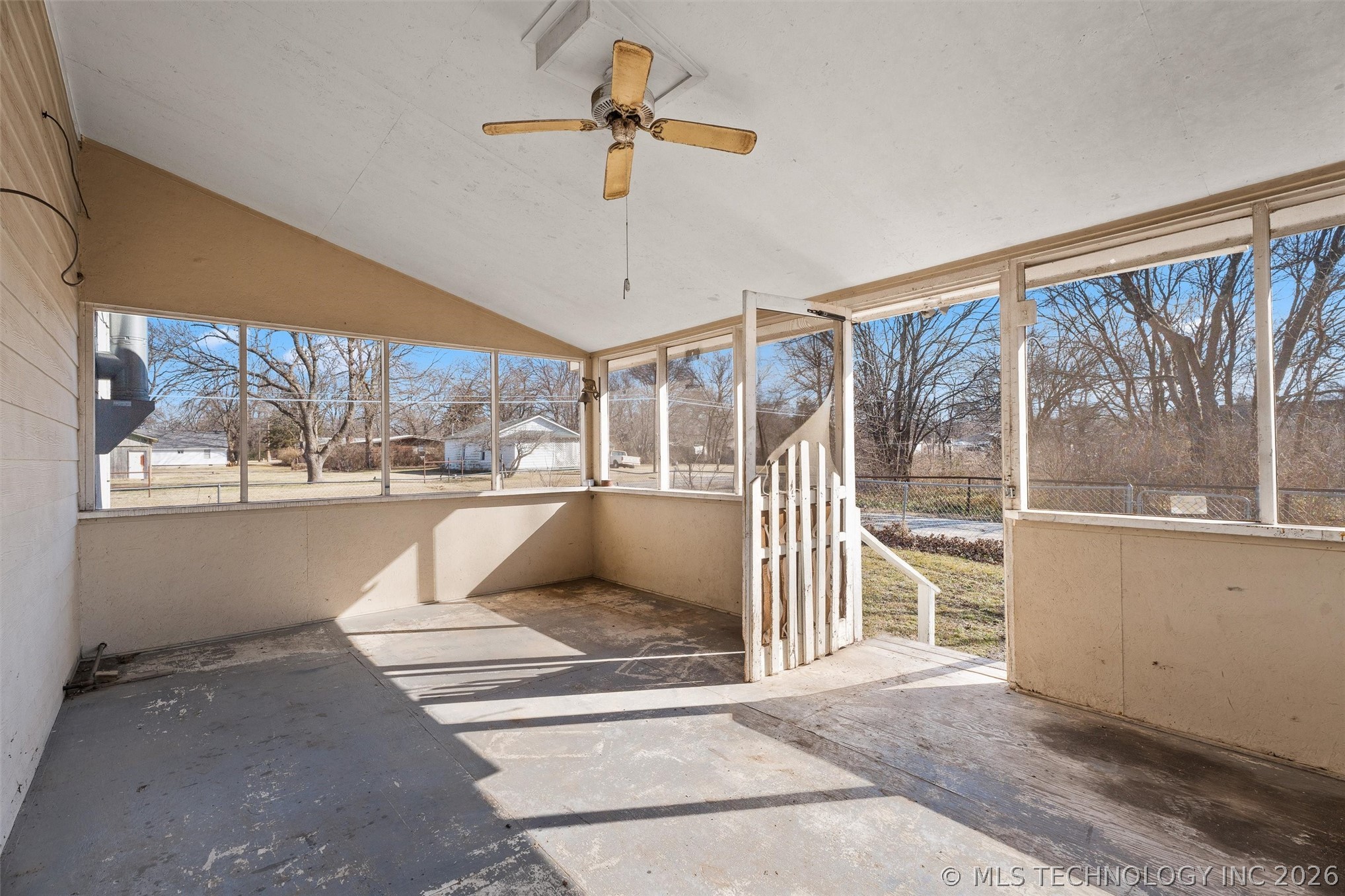 919 N Boudinot Avenue Property Photo 15